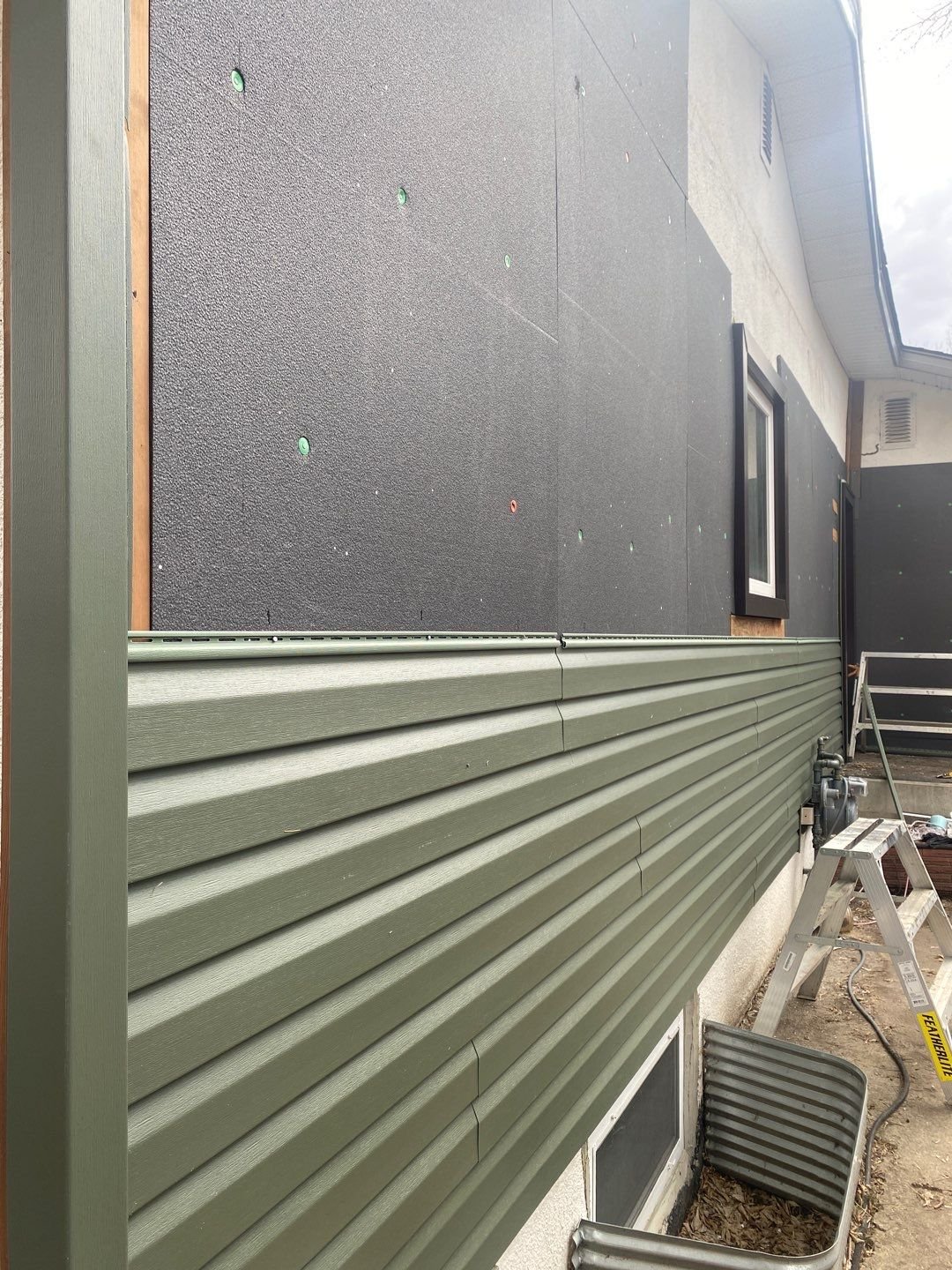 Need Exterior Insulation In Edmonton? Avoid Foil Faced Polyiso For These 3 Reasons