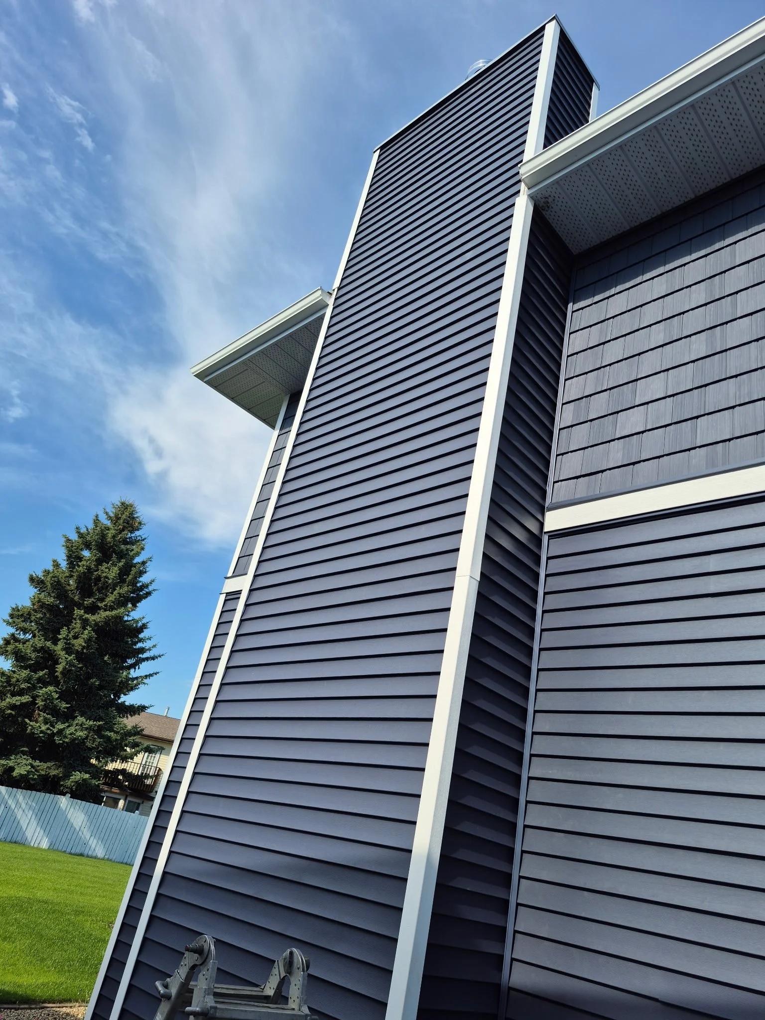 vinyl-siding-after-3-years-no-significant-fading-edmonton-ab.JPG