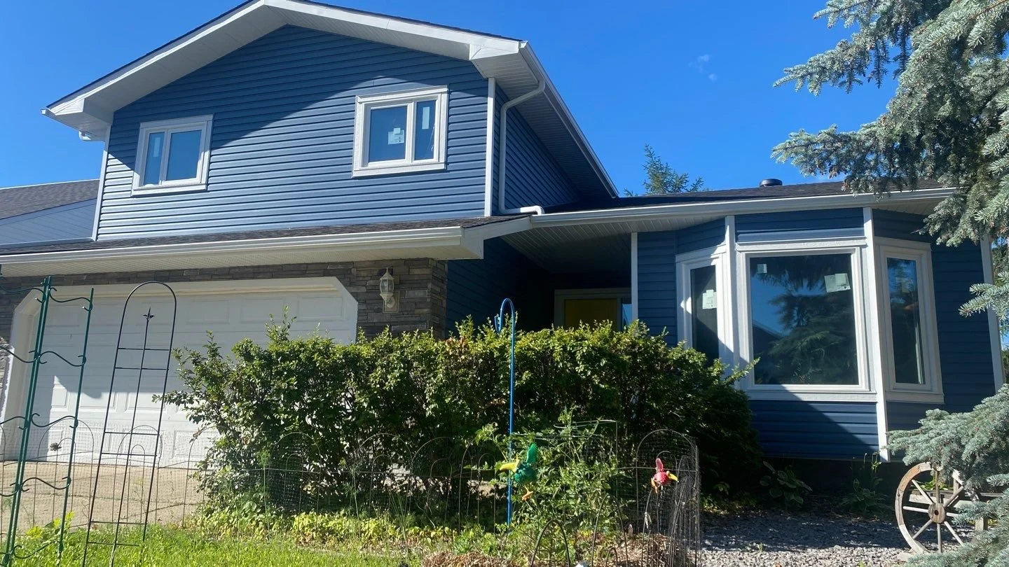 Mitten Regatta Blue Siding