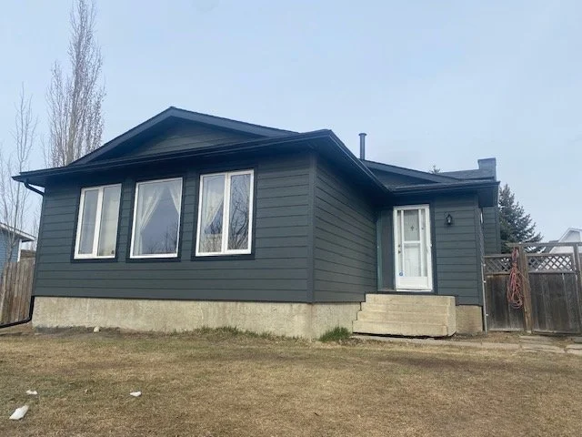 Iron Gray Hardie Plank in Morinville