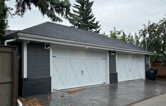Hardie Shingle in Night Gray Edmonton