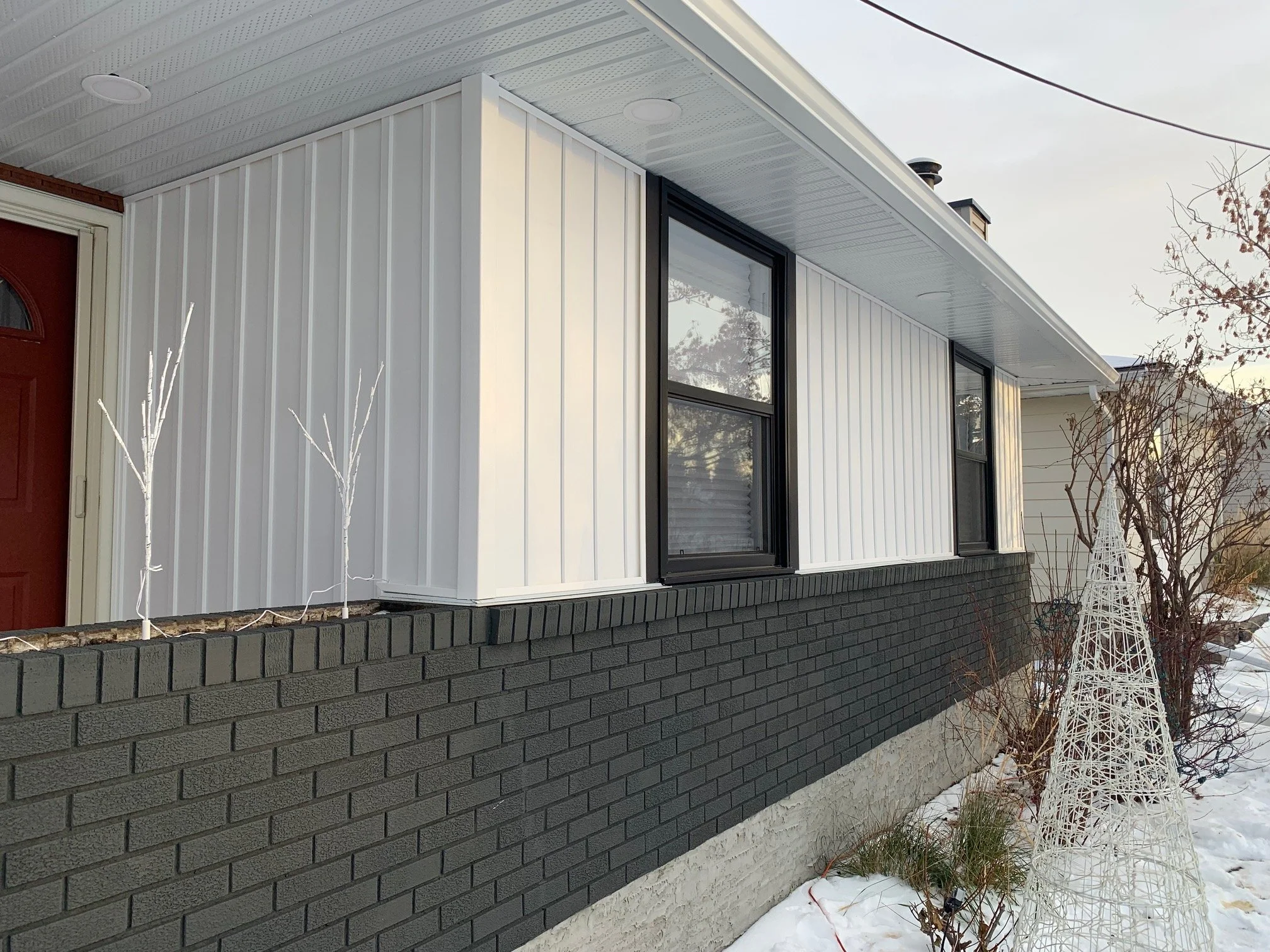 Vinyl Board and Batten.jpg