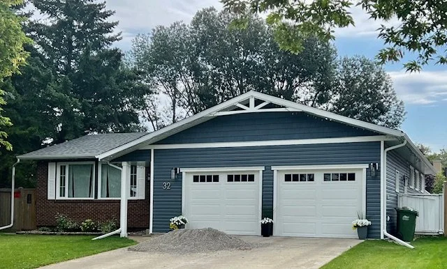 Royal Midnight Surf Siding