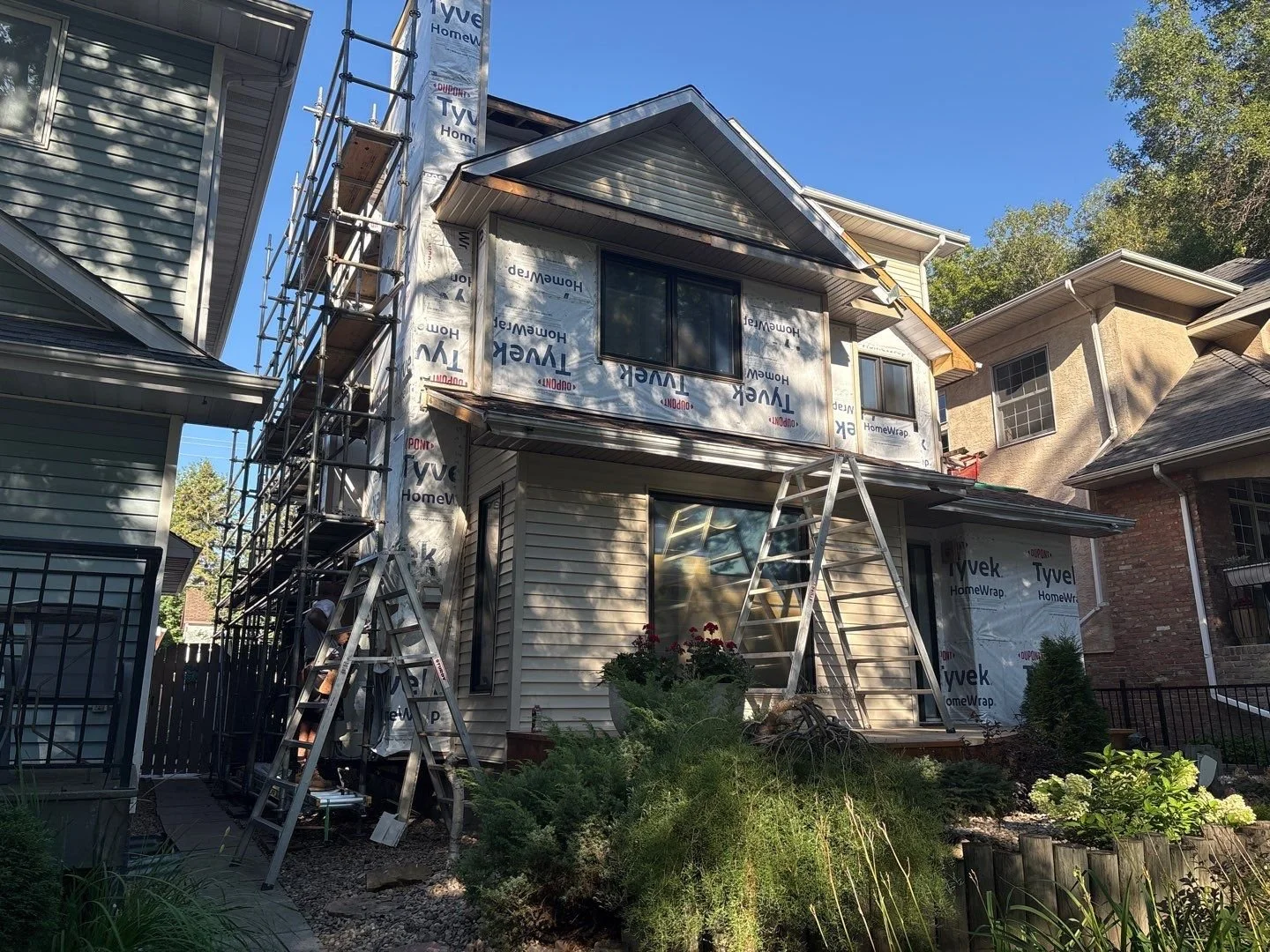 scaffolding-set-up-for-siding-renovation-edmonton-ab.jpg
