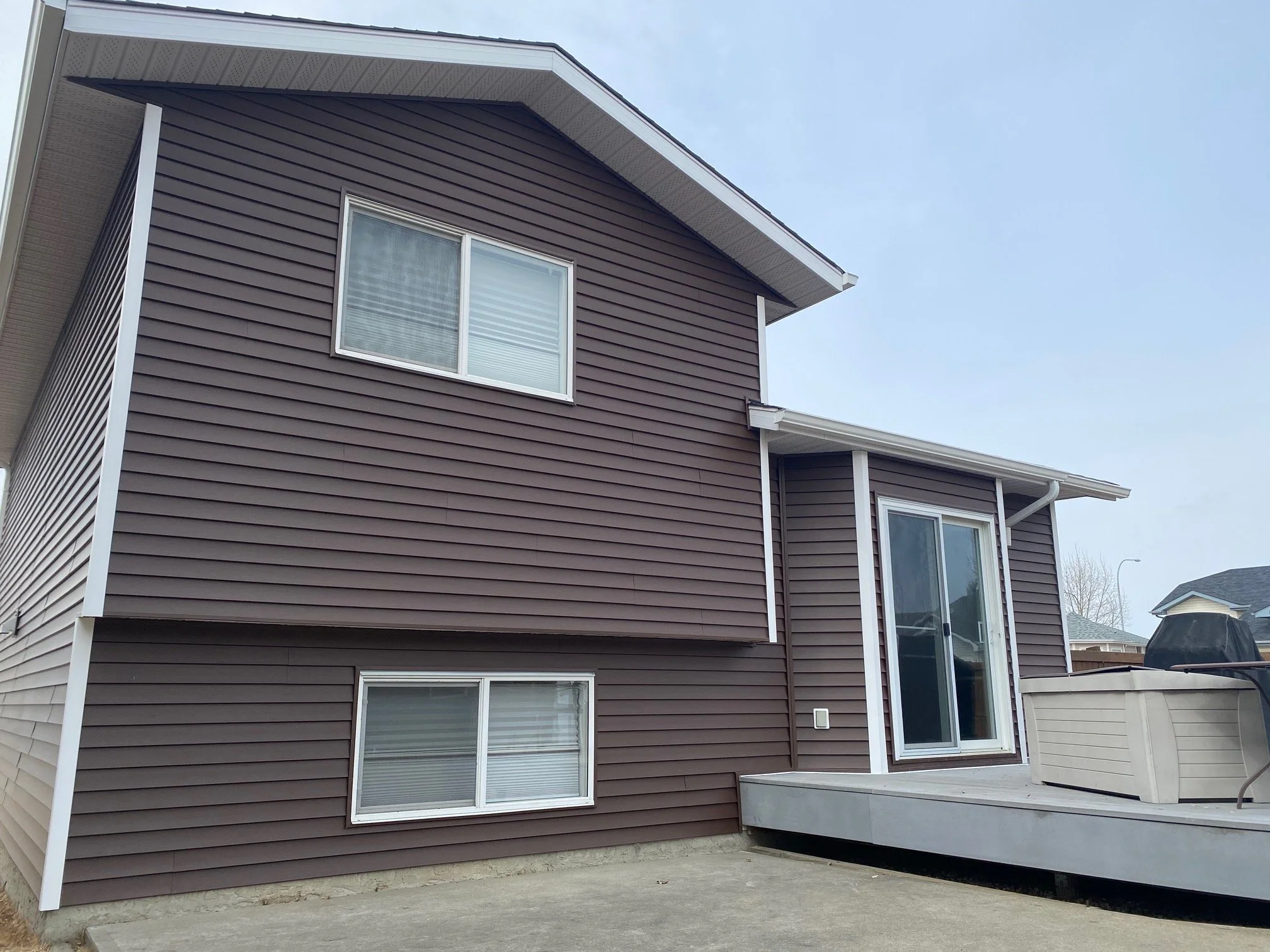 Cocoa Vinyl Siding.jpg