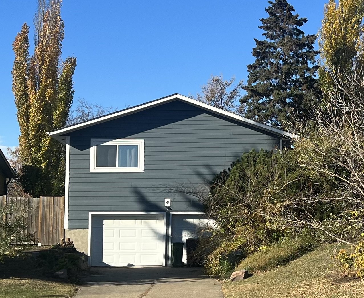 Hardie Evening Blue Edmonton House