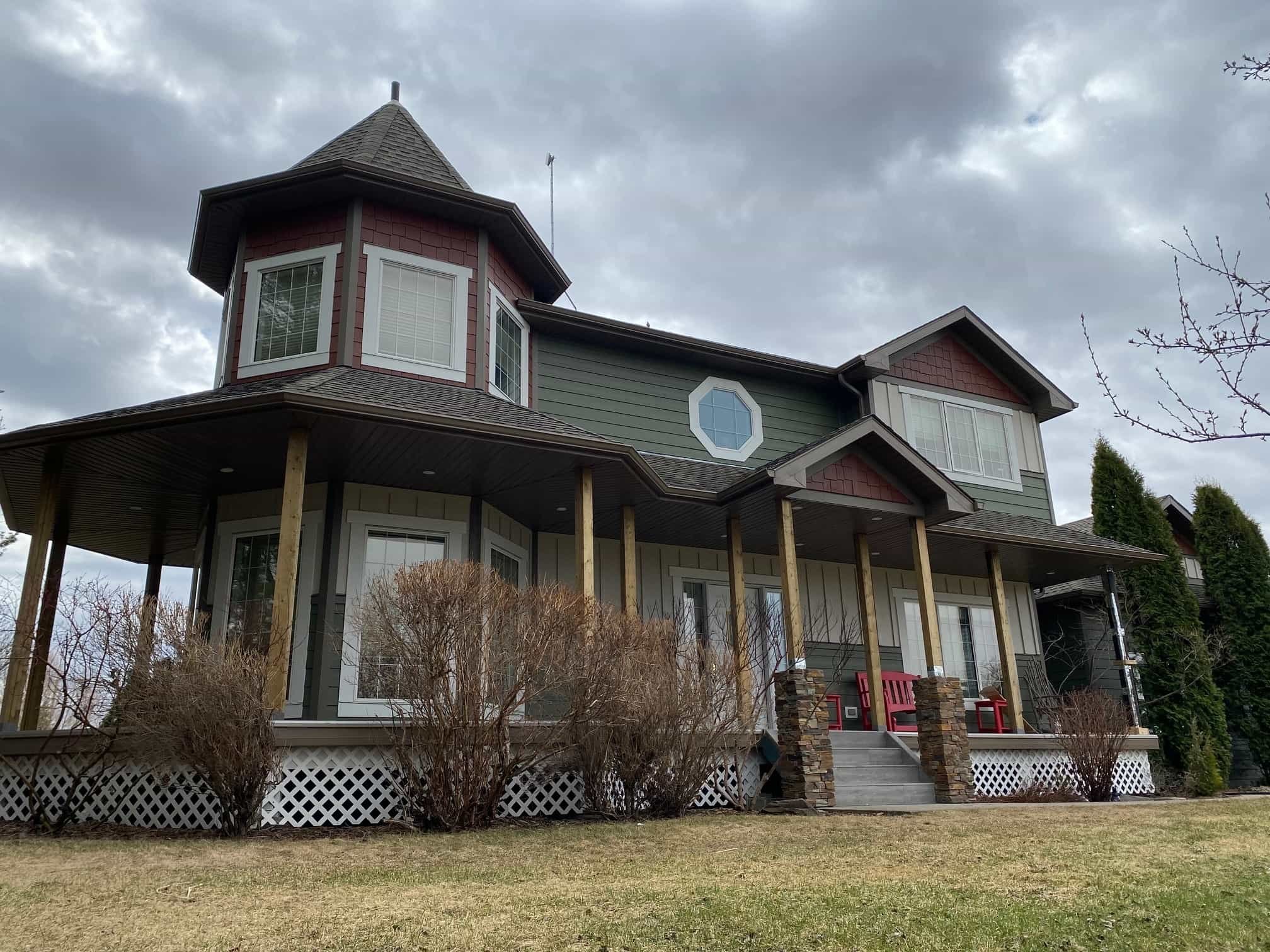 Craftsman Style Home with Hardie Plank in Mountain Sage in Edmonton