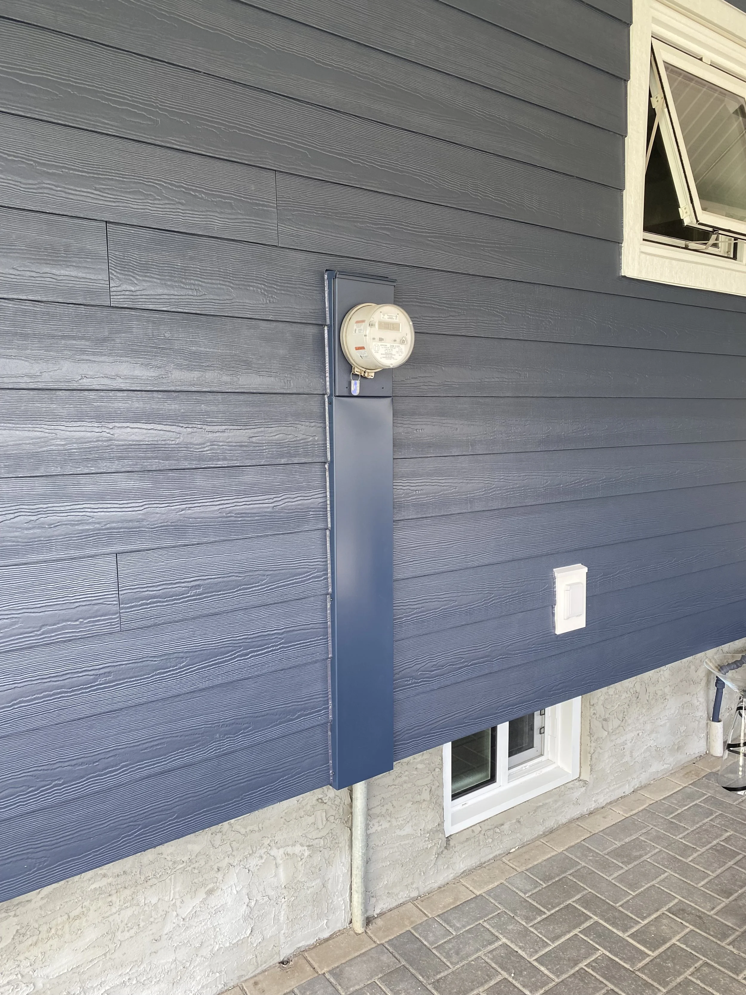 Meter Mast 2 pc Box.jpg