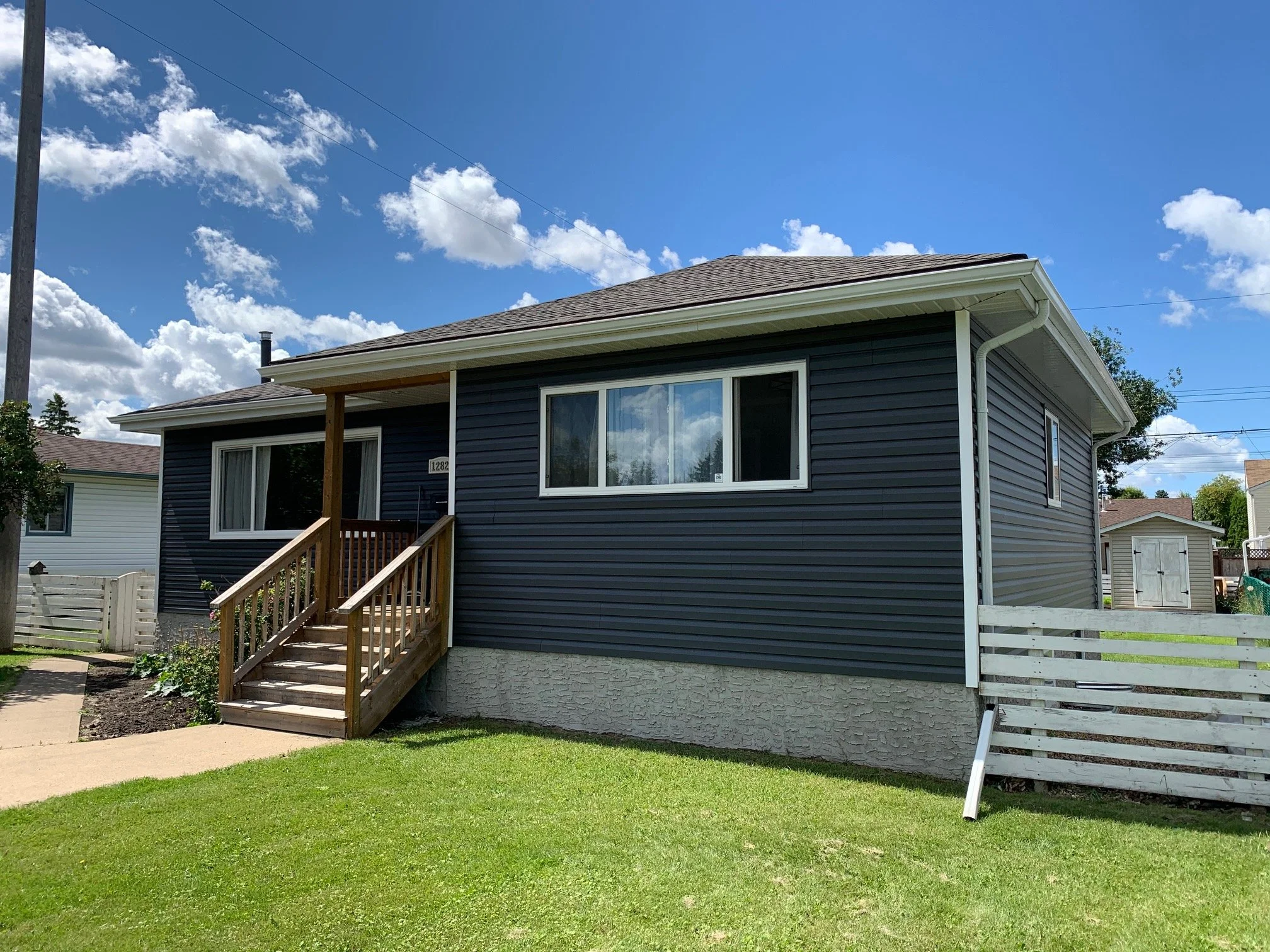 Royal Ironstone Siding