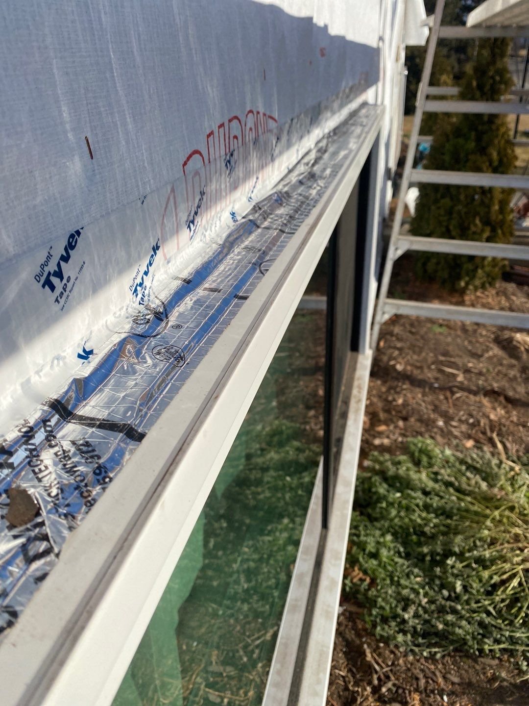 An image showing properly sealed windows.