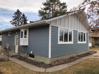 Hardie Plank Boothbay Blue, Hardie Board & Batten Cobblestone, Mitten Indigo Siding