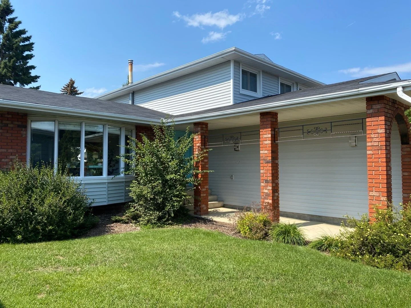 Mitten Satin Grey Siding
