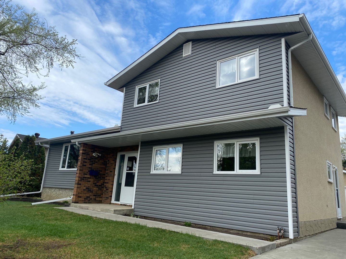 Royal Rockslide Siding