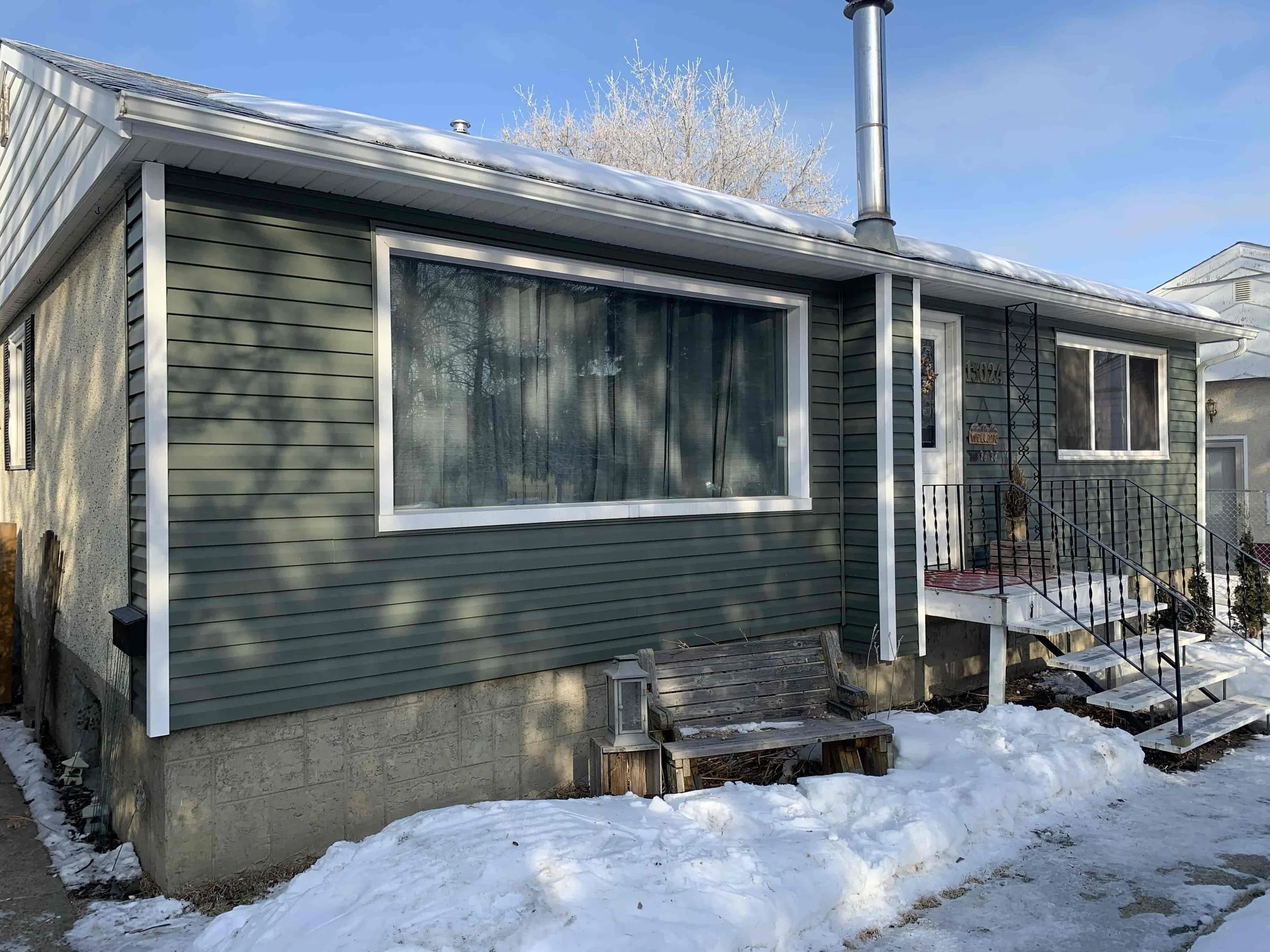 Royal Shamrock Siding