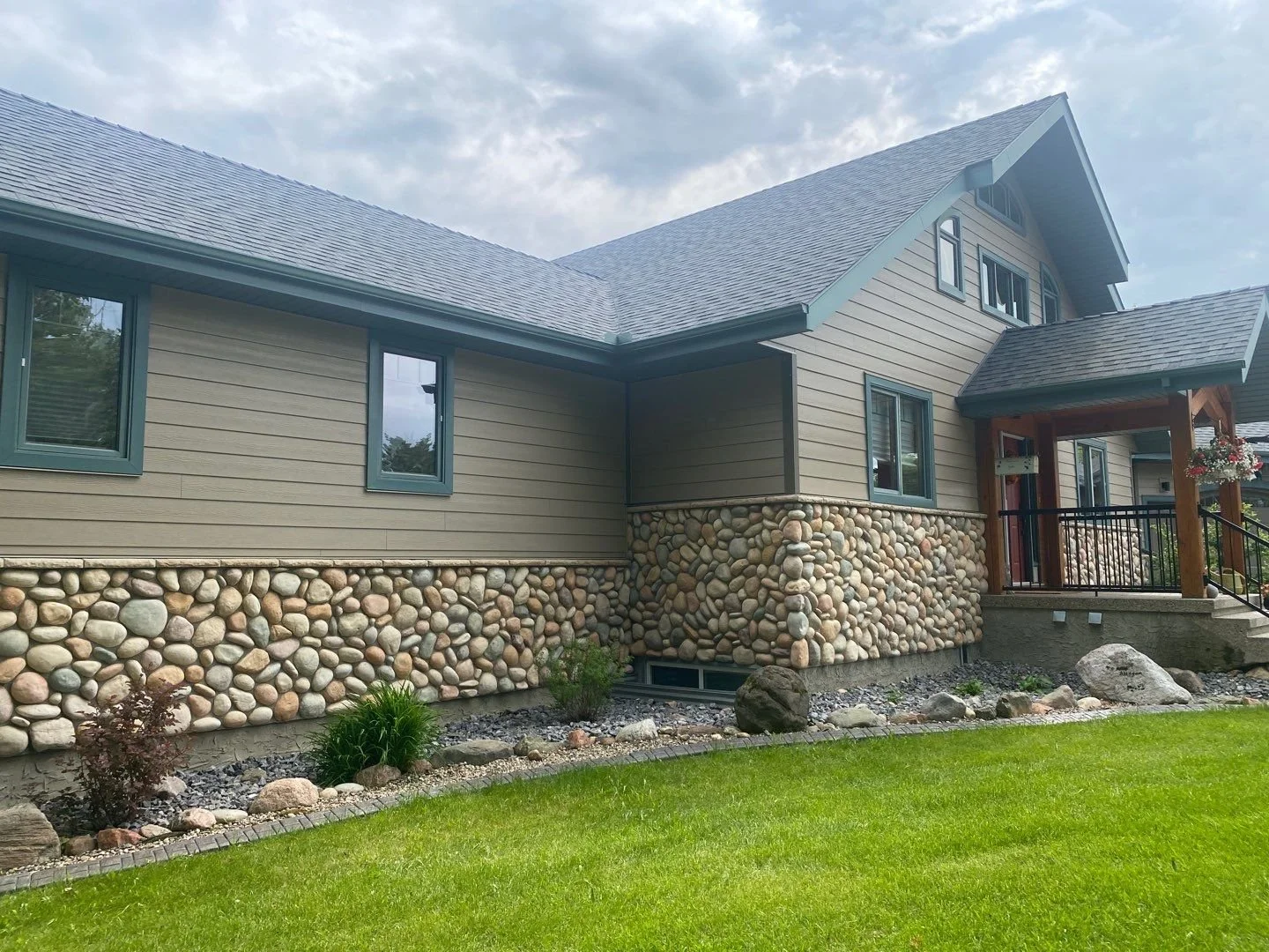 Khaki Brown Hardie Plank, Timber Bark Hardie Board & Batten