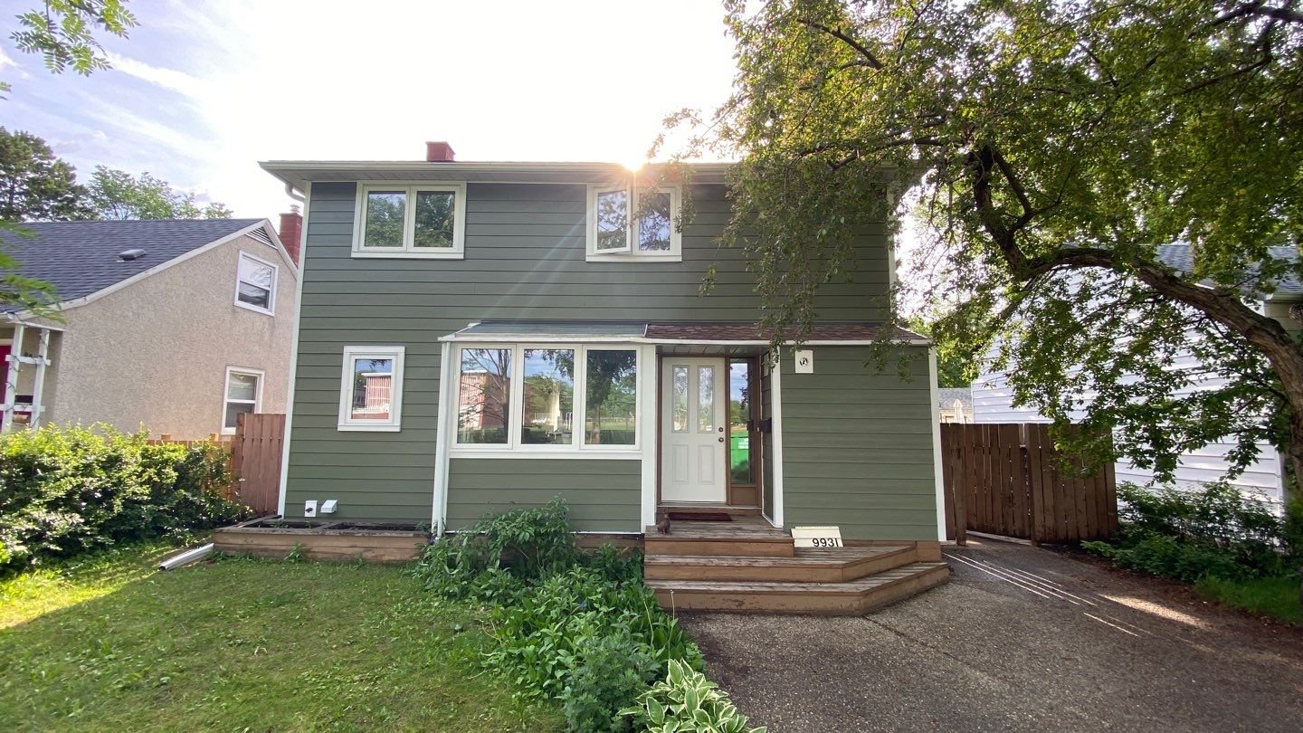 Hardie Siding Mountain Sage on unique Edmonton Home