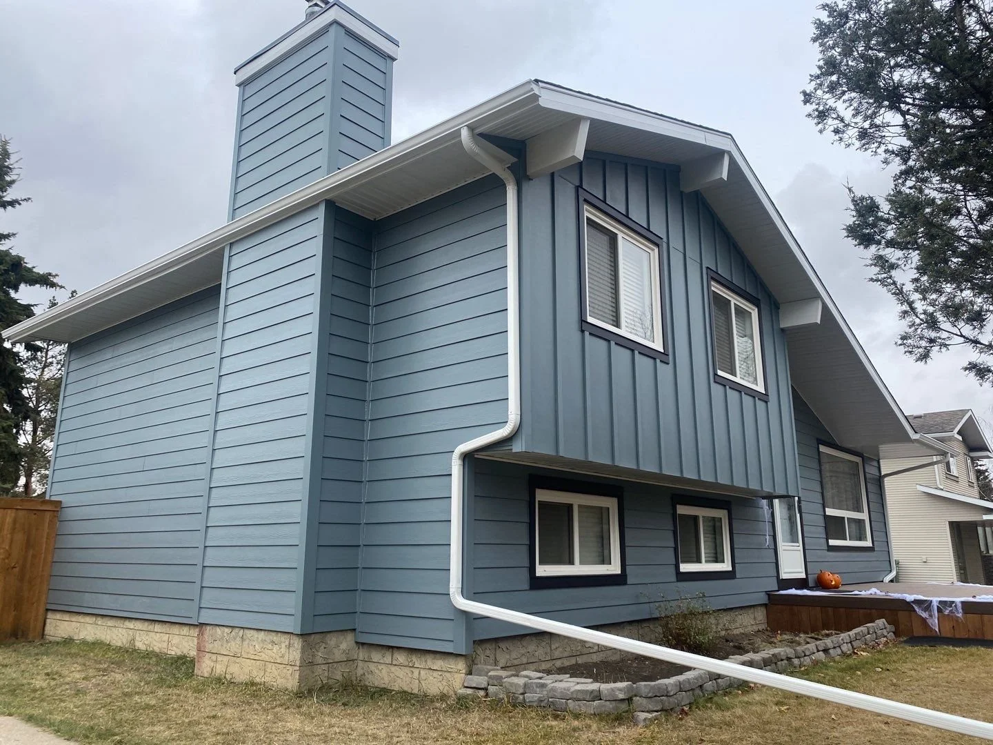 Boothbay Blue Hardie Plank and Board & Batten 