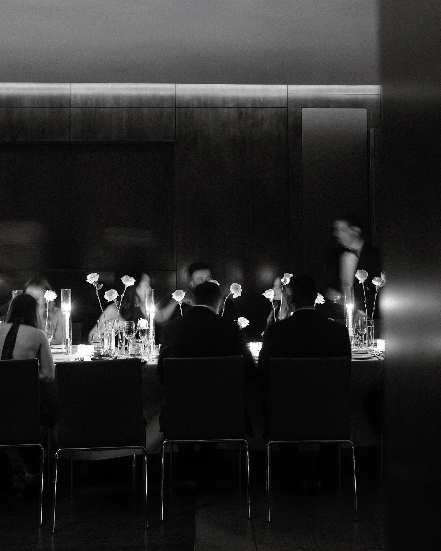 Dinner with a view on the 60th floor @manhatta_nyc 

&bull;
&bull;
&bull;
&bull;

#nycwedding #newyorkweddings #nycweddingphotographer #newyorknewyork
#nycweddingphotography #filmnyc #manhatta #newyorkweddingphotographer