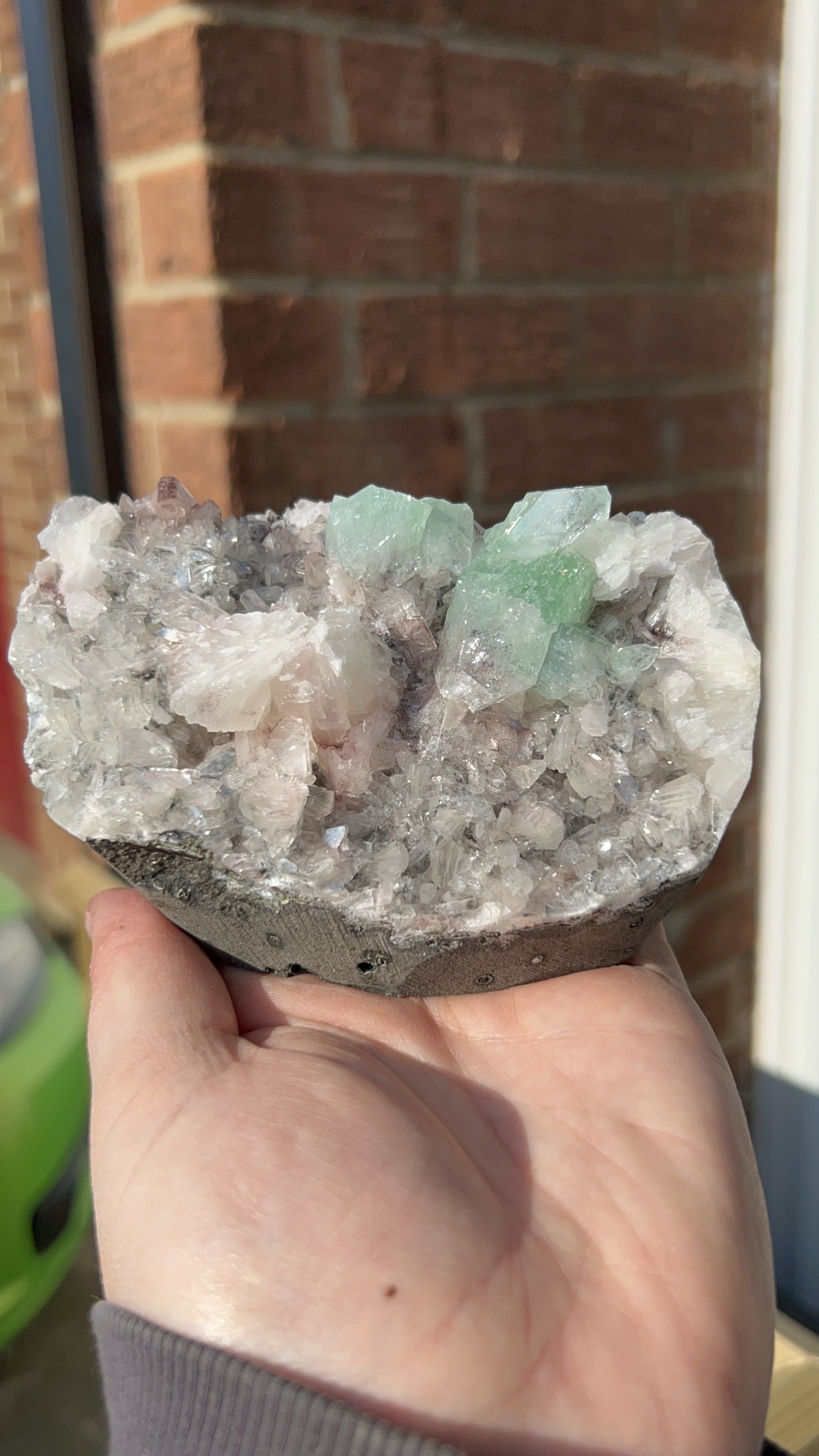 Green apophyllite, peach stilbite mixed specimen