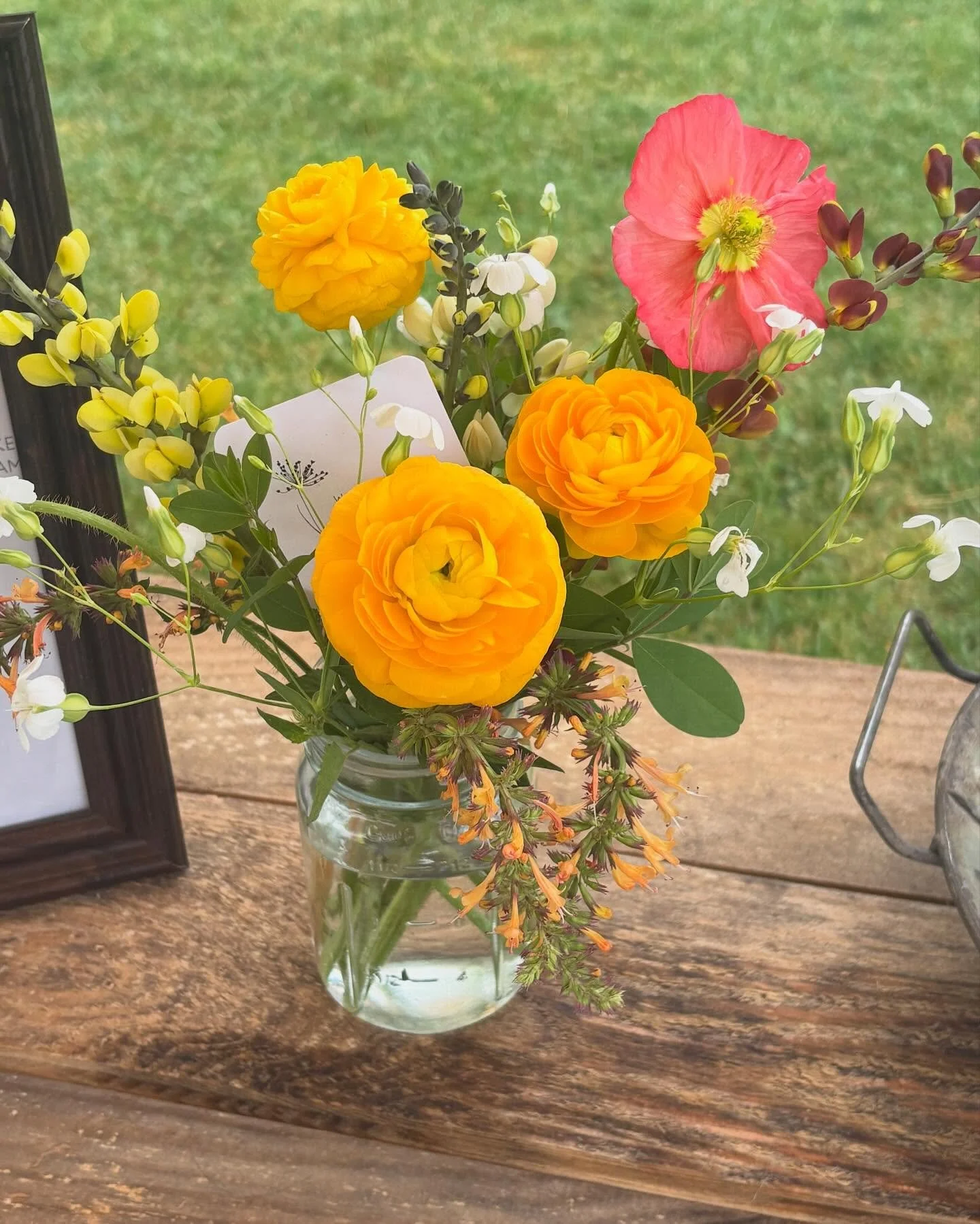 Don&rsquo;t forget your mom or the other mom-like people in your life! The Bloom Cart will be open with local, seasonal, beautiful small bouquets Fri-Sunday, while supplies last! Message me if you&rsquo;d like something special, or want me to set a a