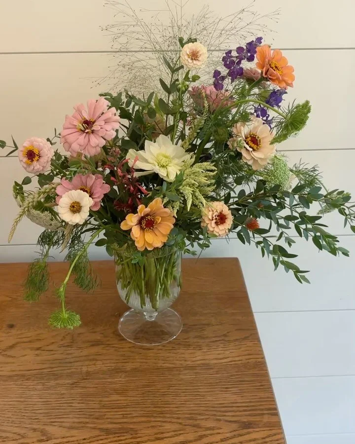 Super proud moment! Except for a tiny bit of celosia and one sprig of grass, everything in this arrangement was grown by me! I&rsquo;m not trying to start a flower farm (although a dog farm might be nice 😊), but planting, tending, and picking flower