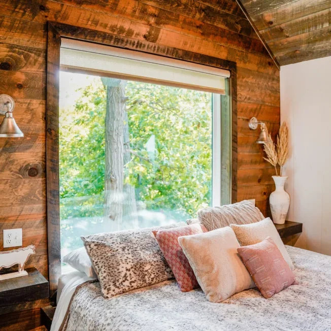 Picture Window in White