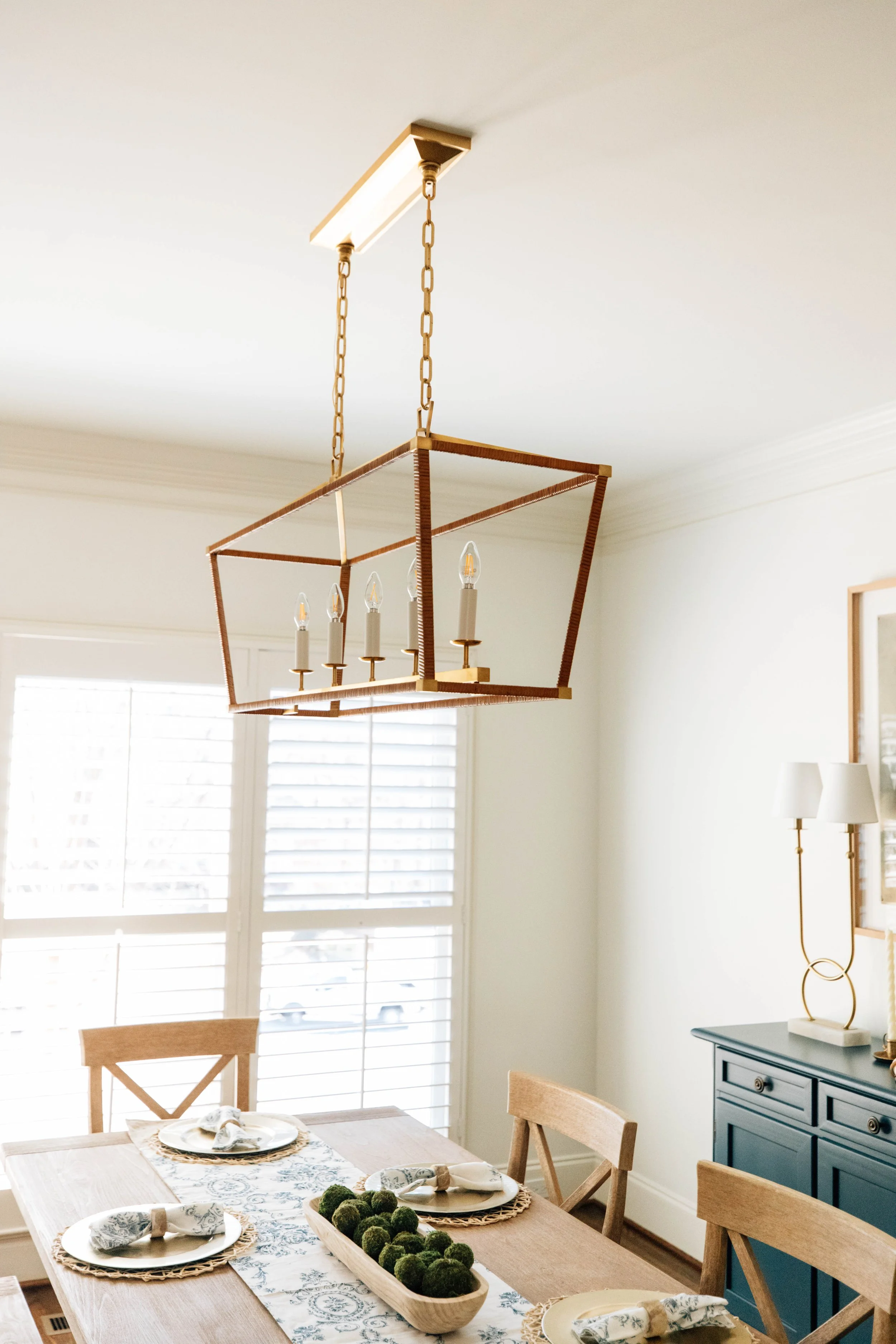 Foyer and Dining-22.jpg