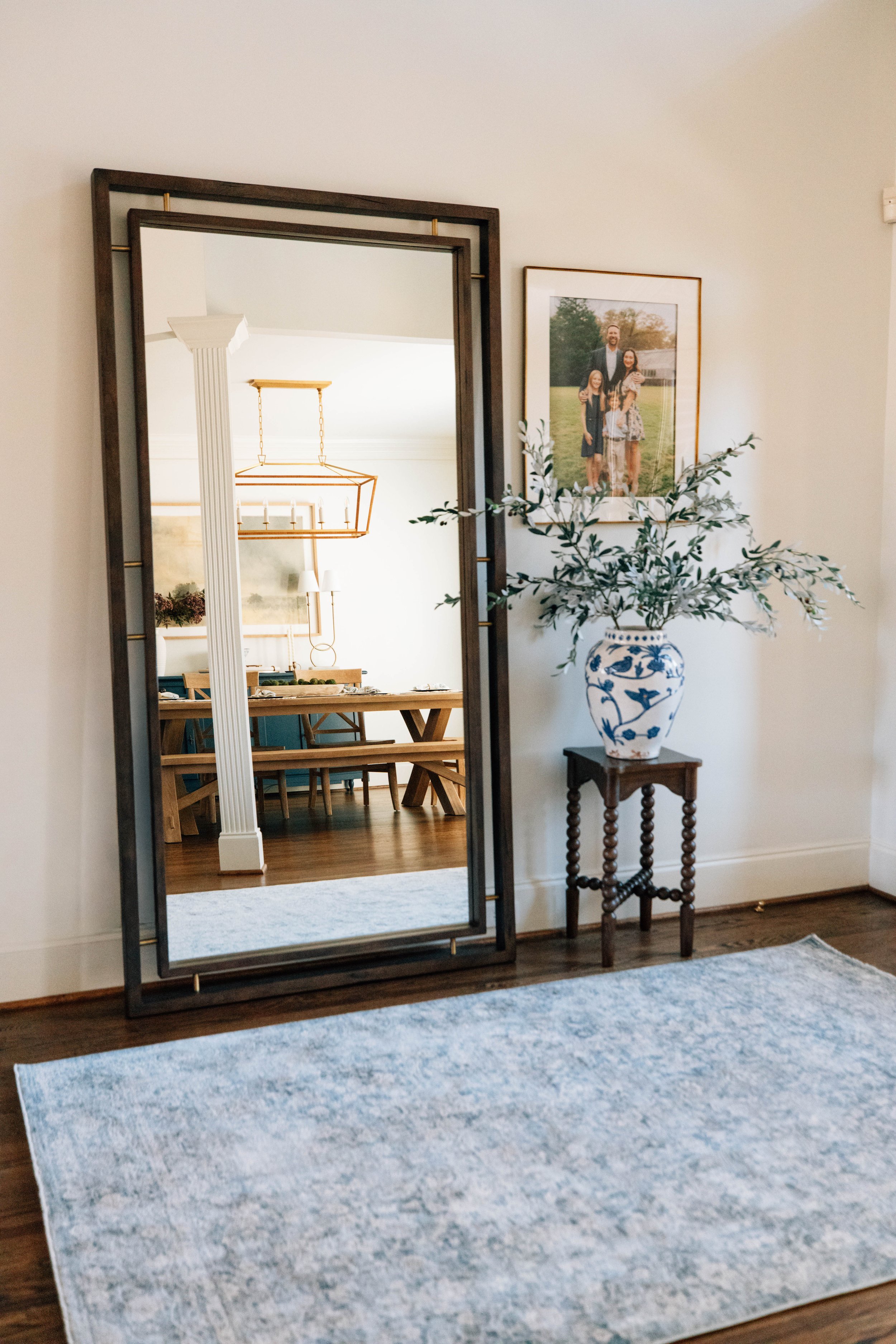 Foyer and Dining-10.jpg