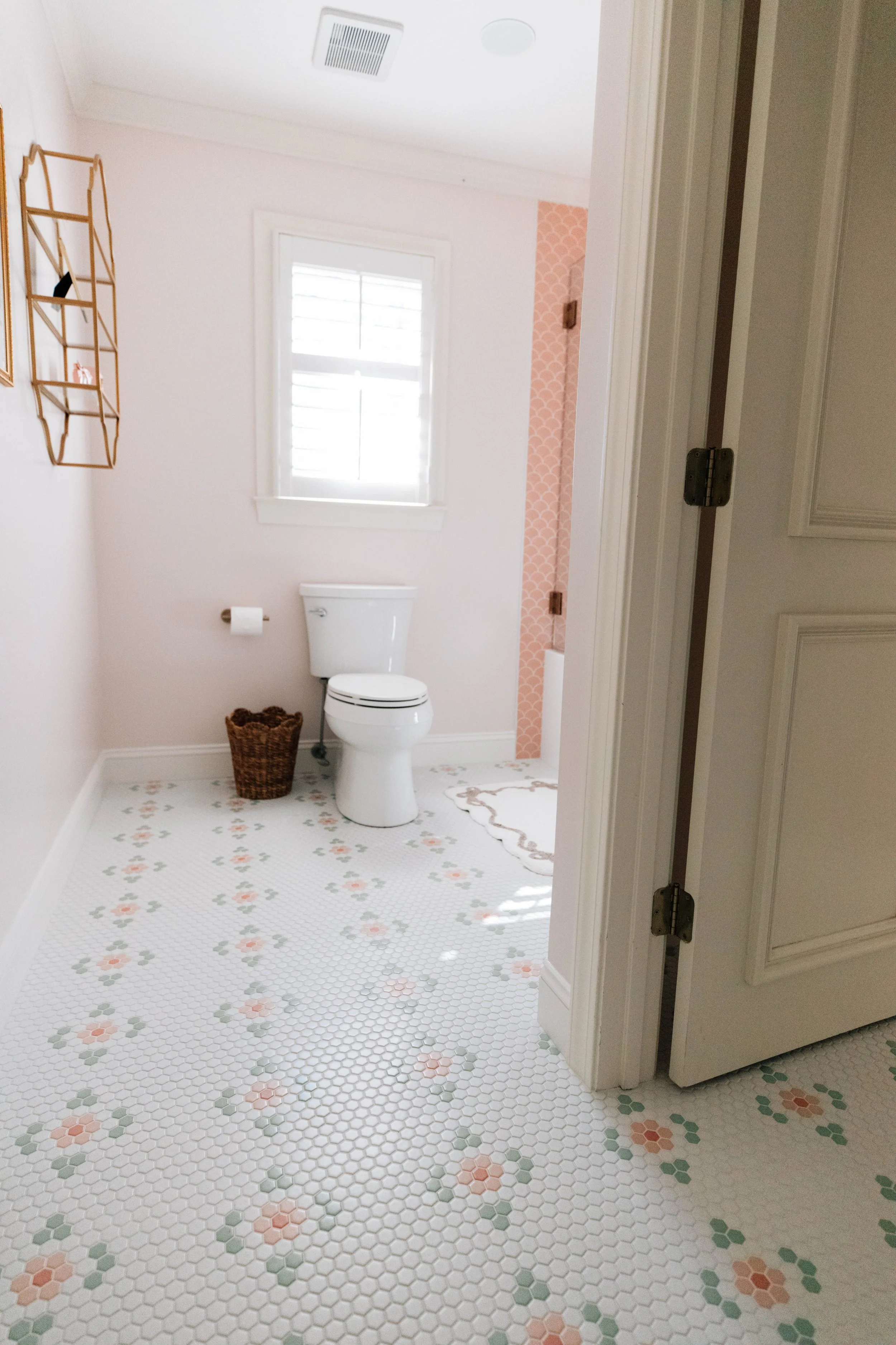 Daughter_s bathroom-24.jpg