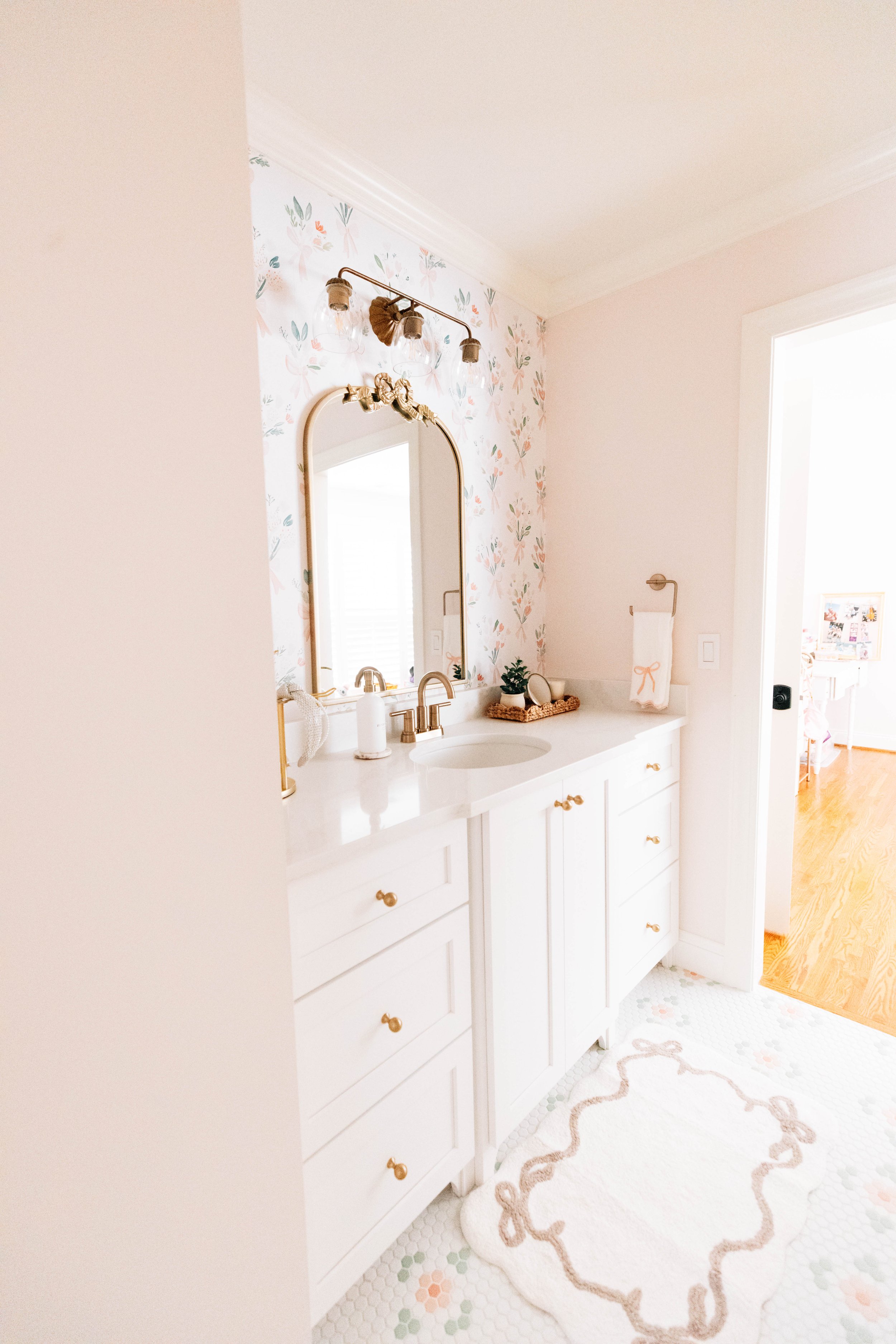 Daughter_s bathroom-47.jpg