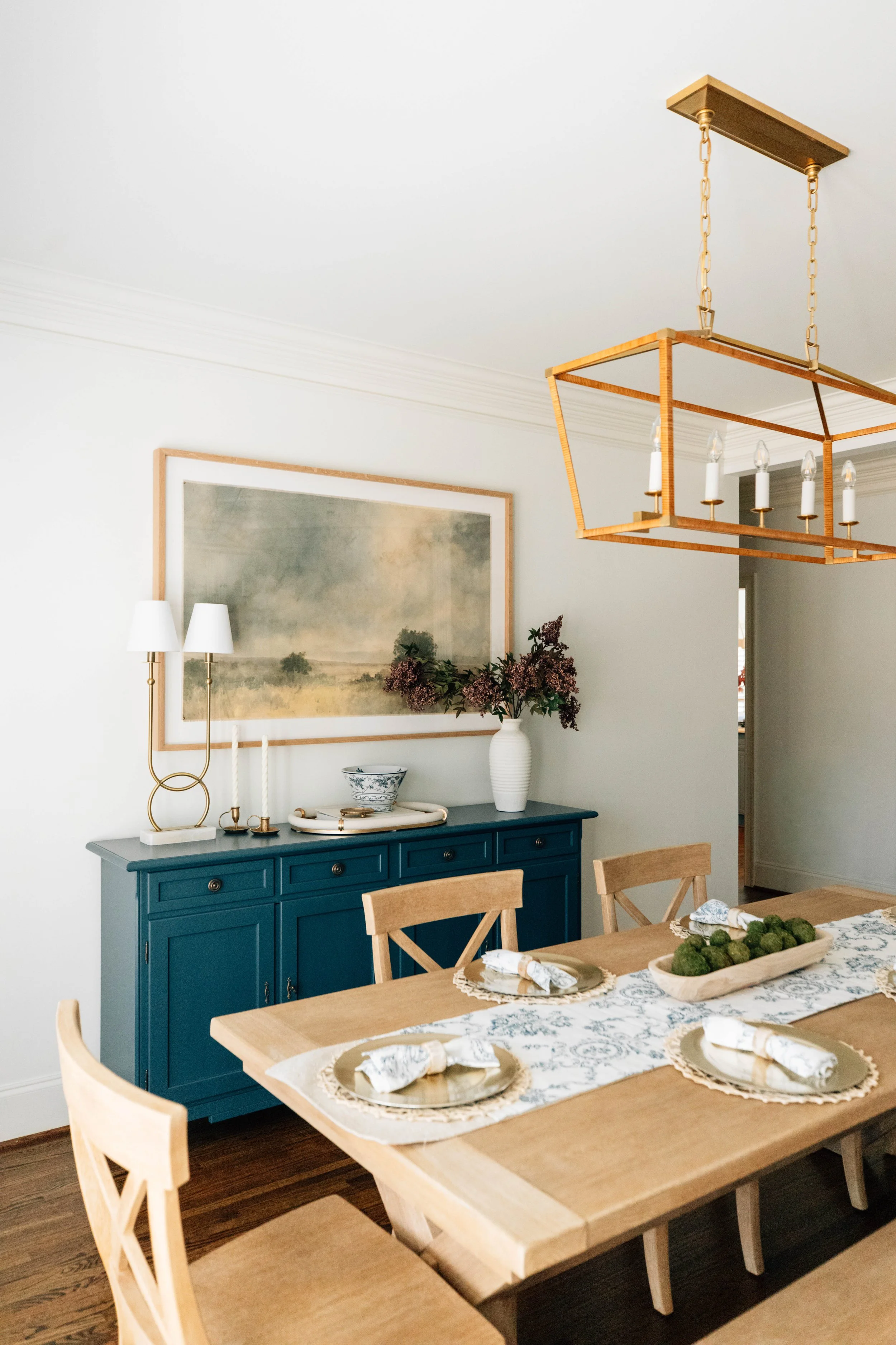 Foyer and Dining-29.jpg