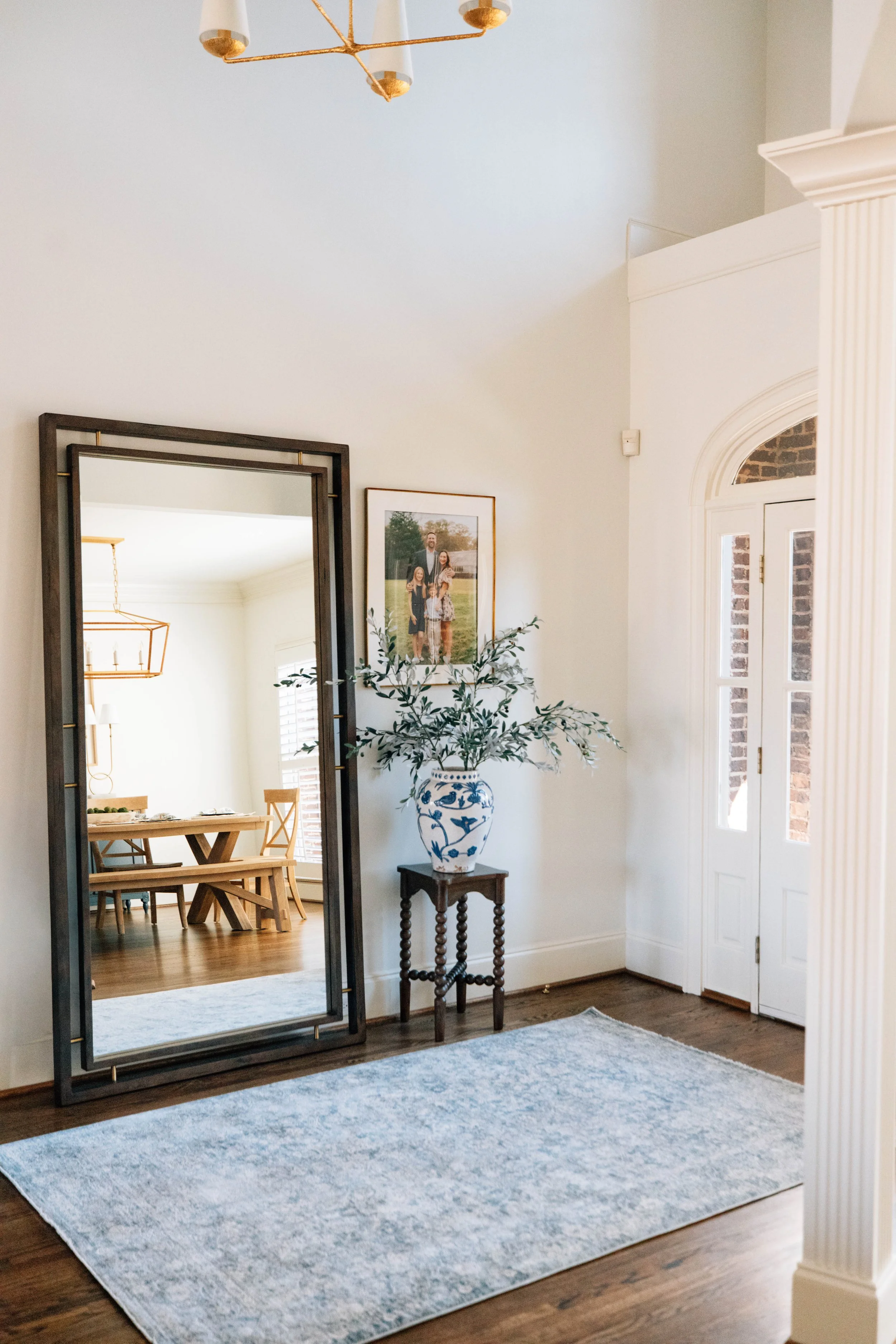 Foyer and Dining-2.jpg