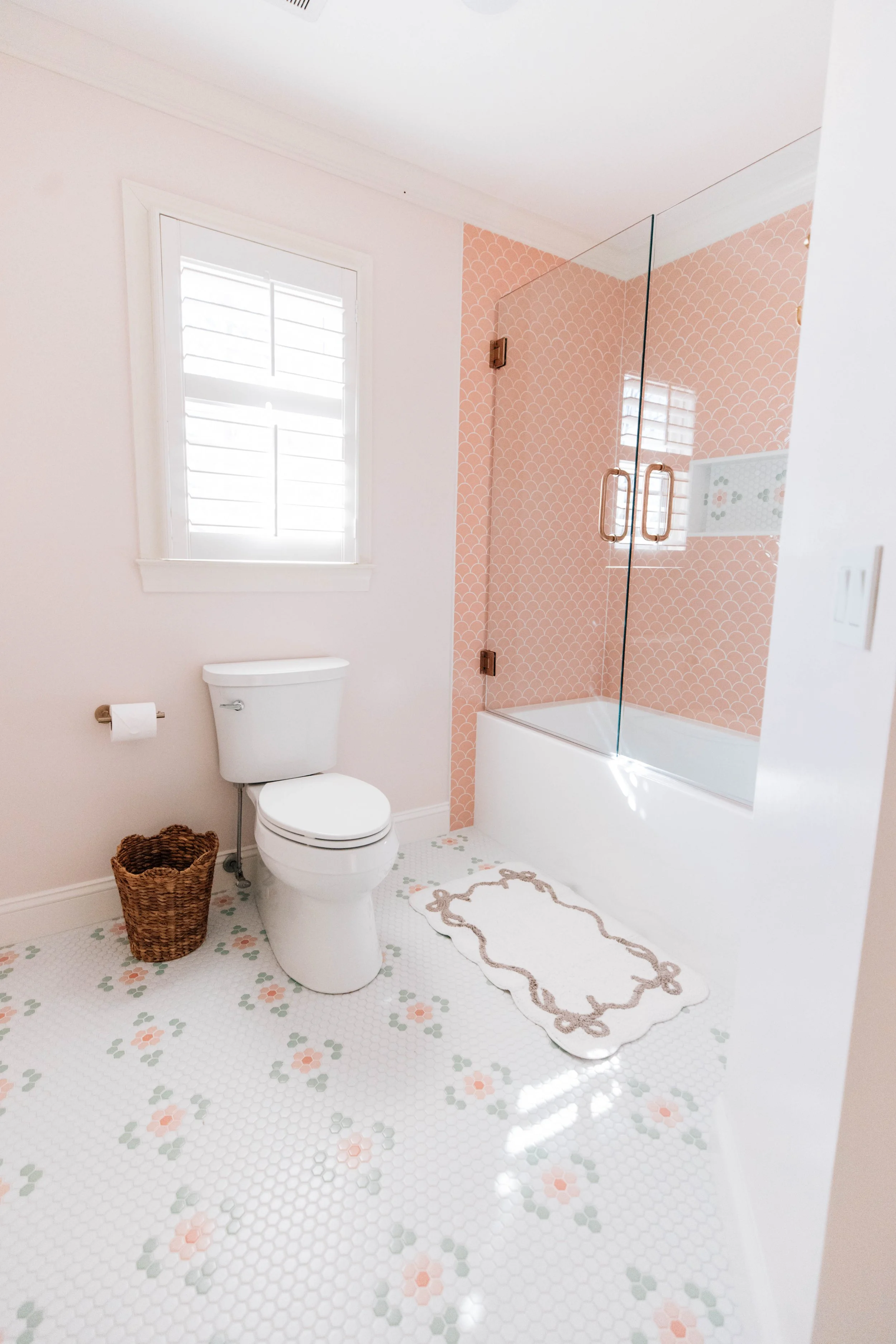 Daughter_s bathroom-6.jpg