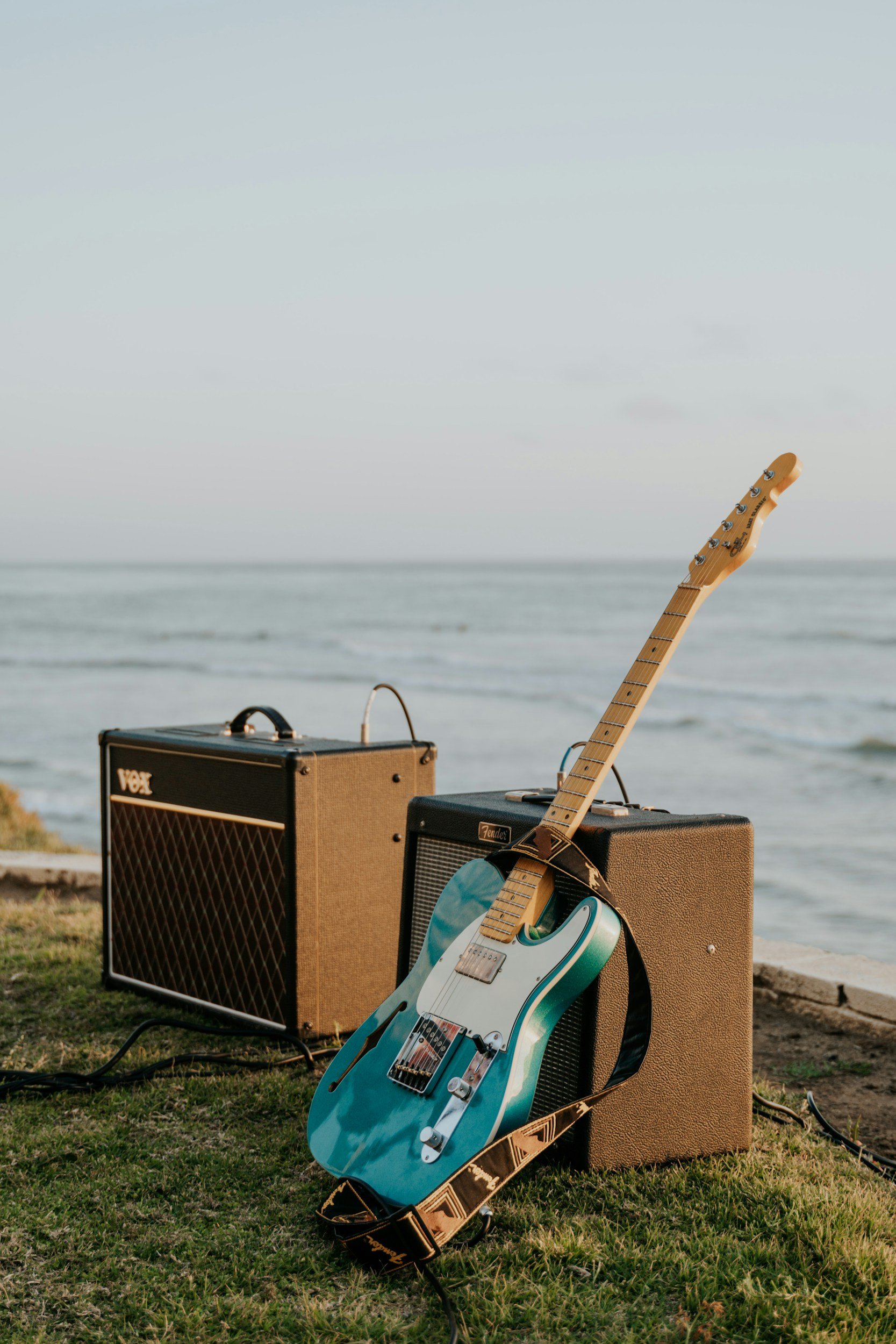 Every Guitar Player Should Play One Gig Straight In