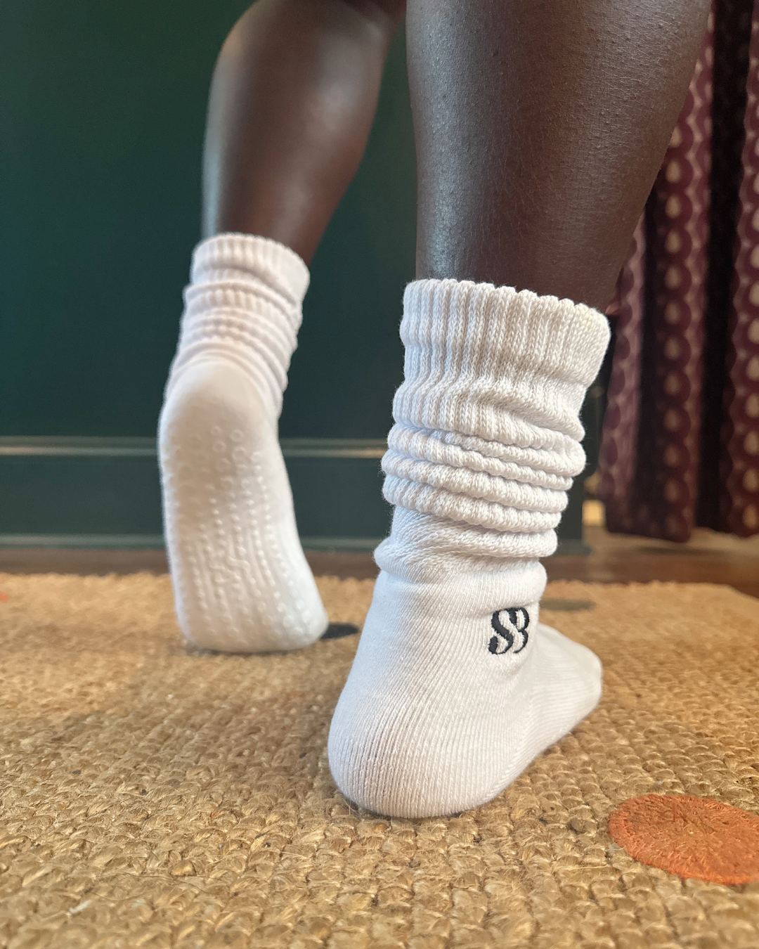 Slightly-Bougie-slouch-ashley-white-grip-sock.png