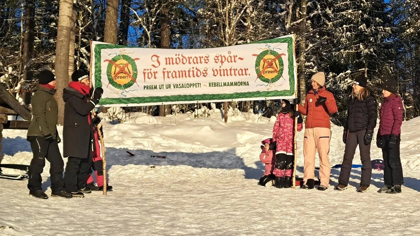 TACK alla underbara rebellmammor, skid&aring;kare och skridskofantaster som delade med sig av sina tankar om sn&ouml; och fossilreklam n&auml;r vi bes&ouml;kte Falun i s&ouml;ndags och m&aring;ndags. 

Vi hade en fantastisk dag i &Aring;sbobacken, 
