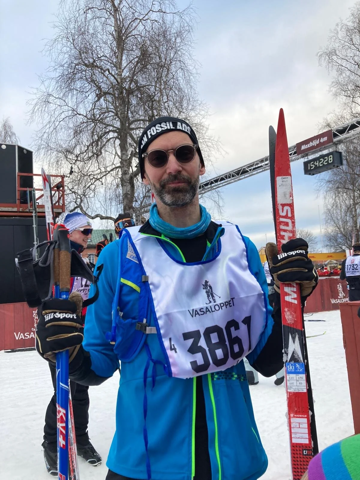 Stark opinion mot fossilreklam inom vintersport