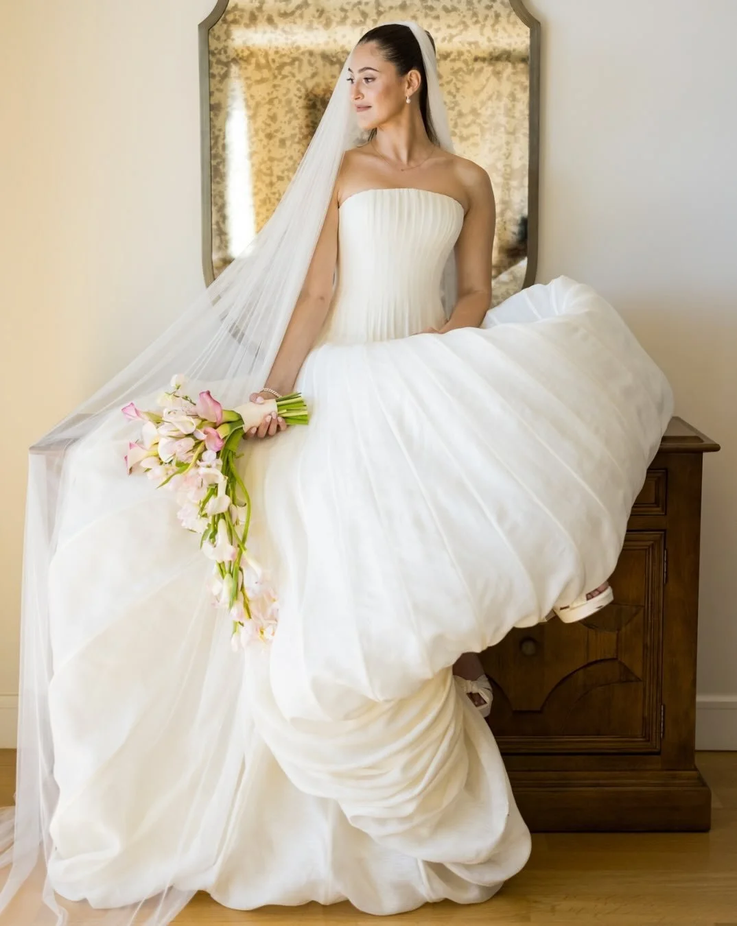 Sarah in Danielle Frankel Gown for her wedding to Keegan at Terranea Resort.

Images by Michael Segal

Planner: @tessalynevents
Photography: @michaelsegalphoto
Wedding Gown: @daniellefrankelbride 
Bridal Dresser: @chynnapope_atelier
Video: @brandvide