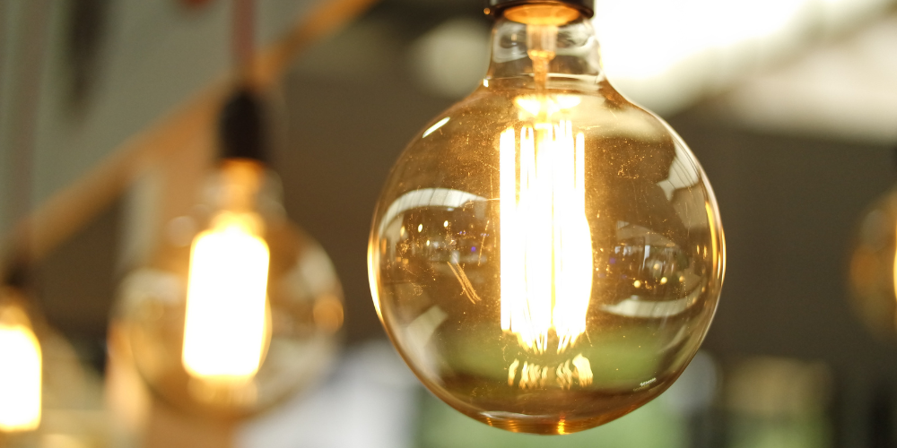 Flickering Lights? What It Means and When to Call an Electrician