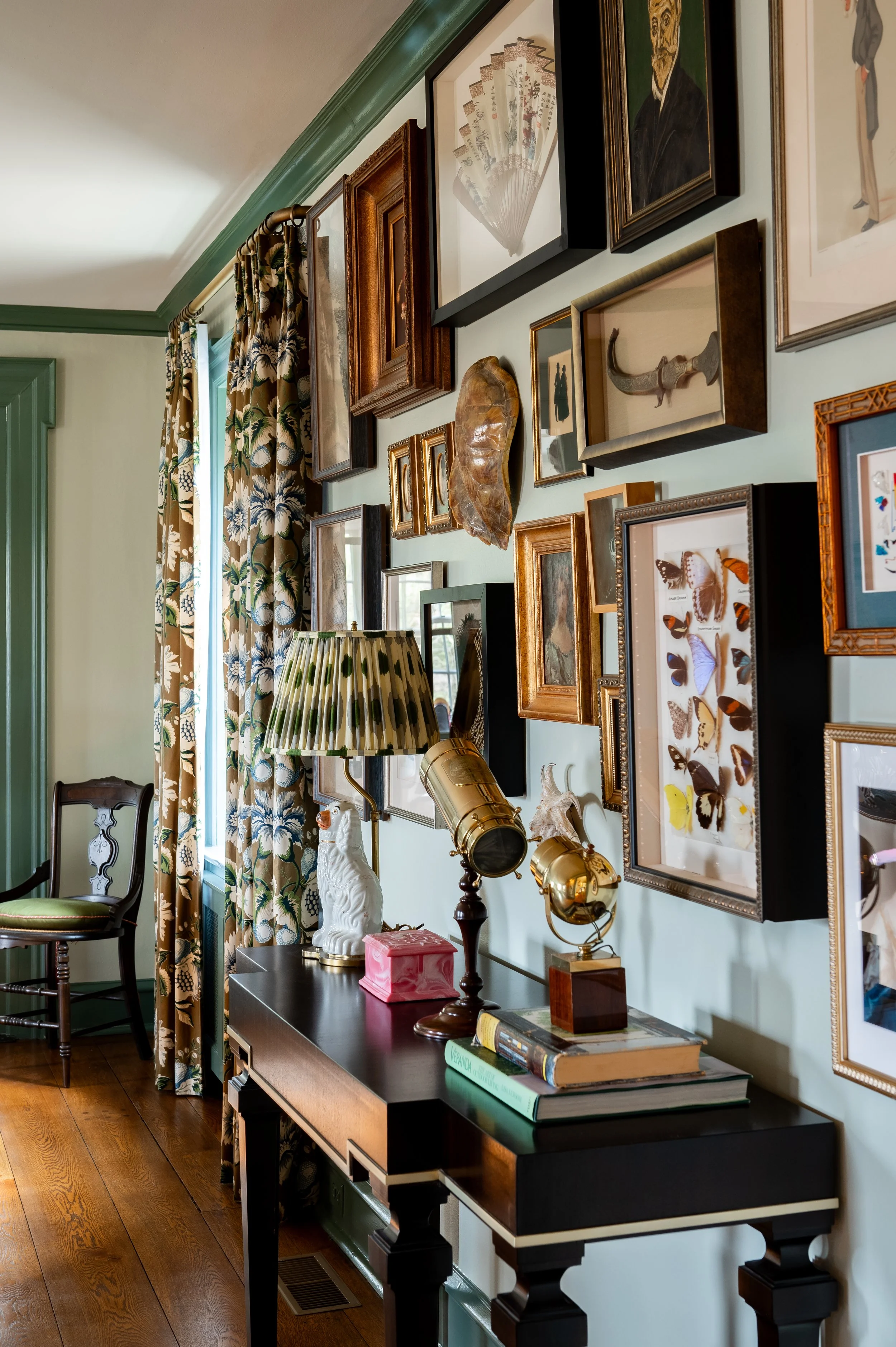 HHI-RidleyCreek-LivingRoom-16.jpg