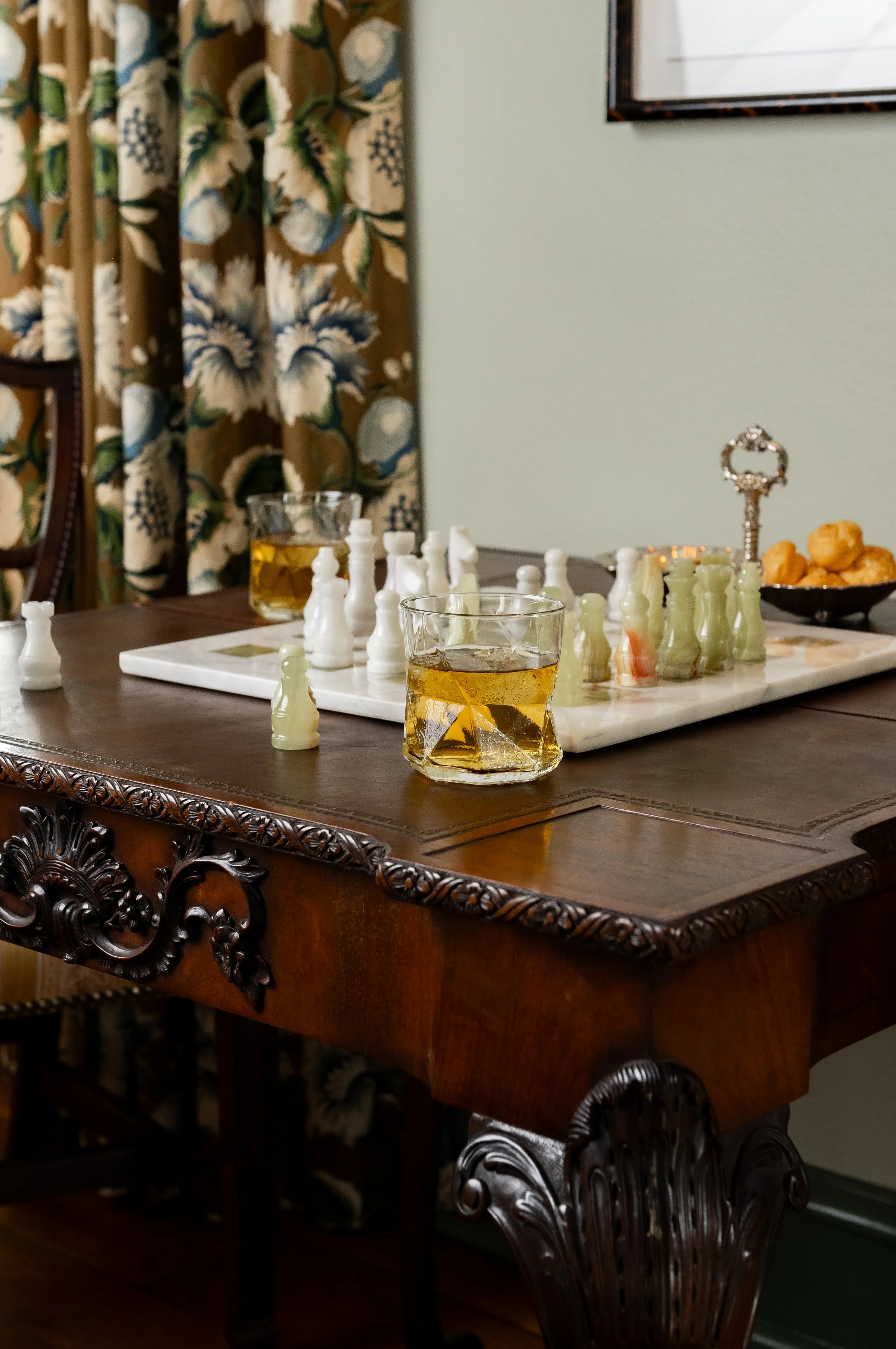 HHI-RidleyCreek-LivingRoom-37.jpg