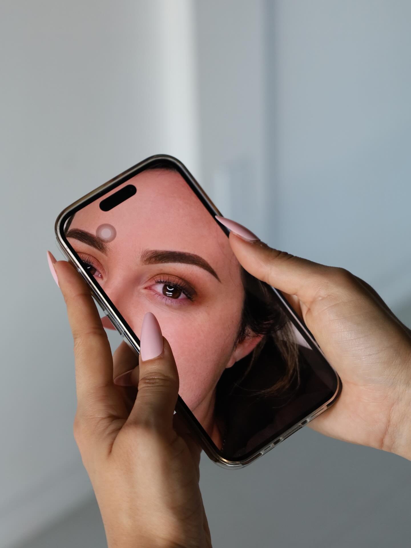 Booked your appointment? Yay! 🎉 Now let’s make sure your skin is ready to get the absolute BEST results.
A little prep goes a long way, from skipping the coffee to pressing pause on your skincare actives. Trust me, your skin (and your healed