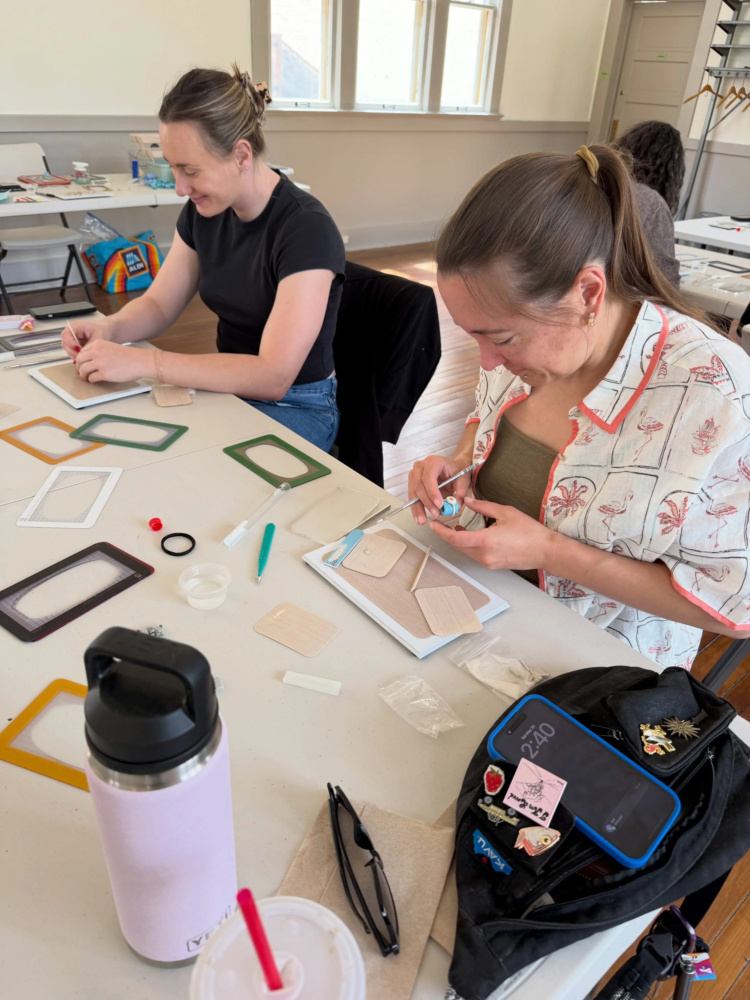 A few moments from our Make With Metal Clay: Set Stone Ring workshop ✨

Participants spent the afternoon learning the basics of metal clay while creating their own sterling silver rings from start to finish.

Thank you to Karen Trexler for sharing he