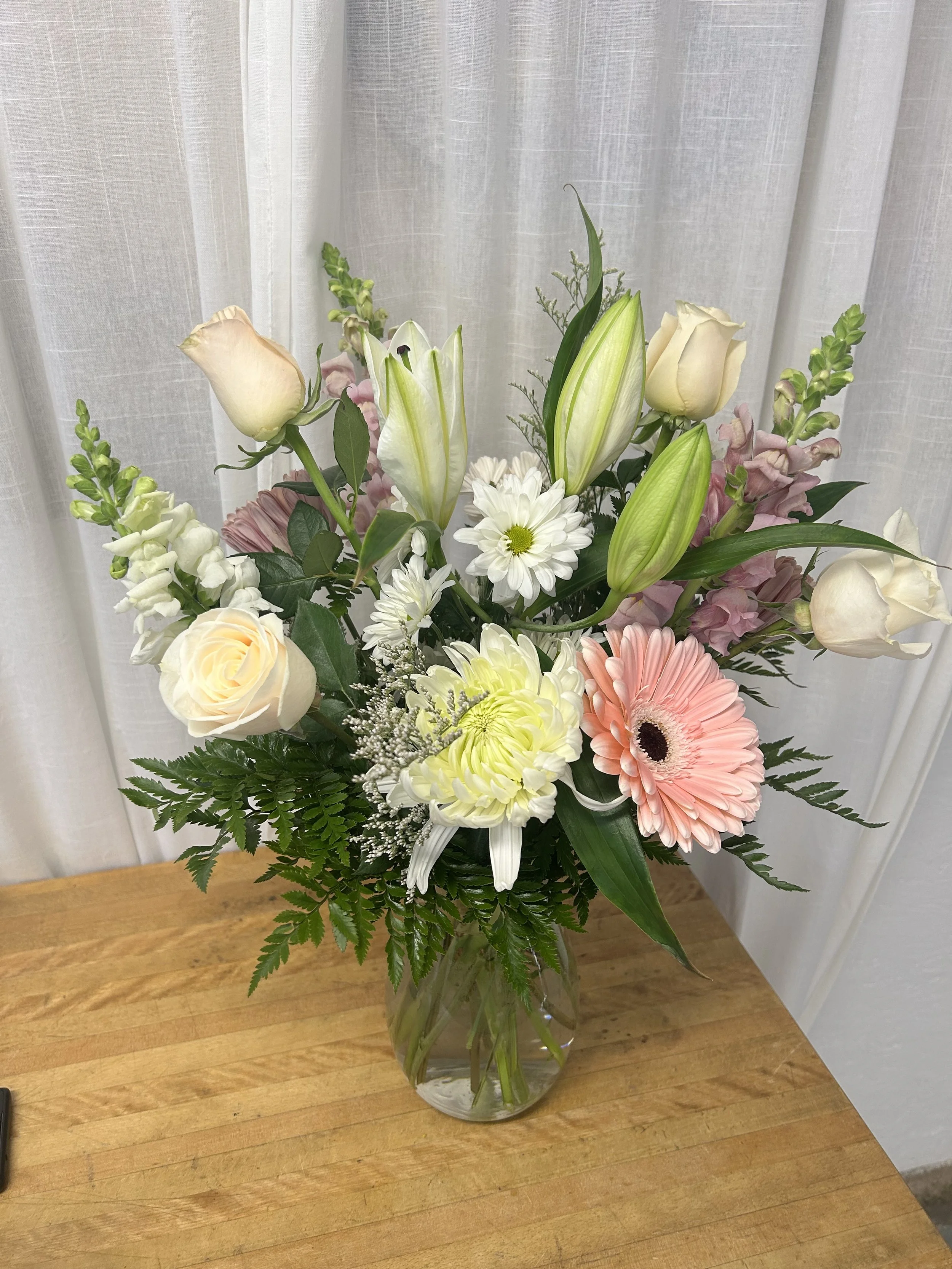 Delicate & Pastel in Vase