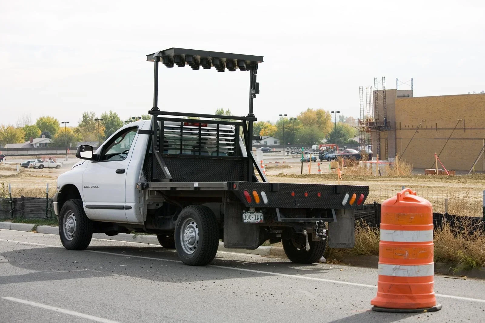 gallery-prod-arrowbd-truck-travl.webp