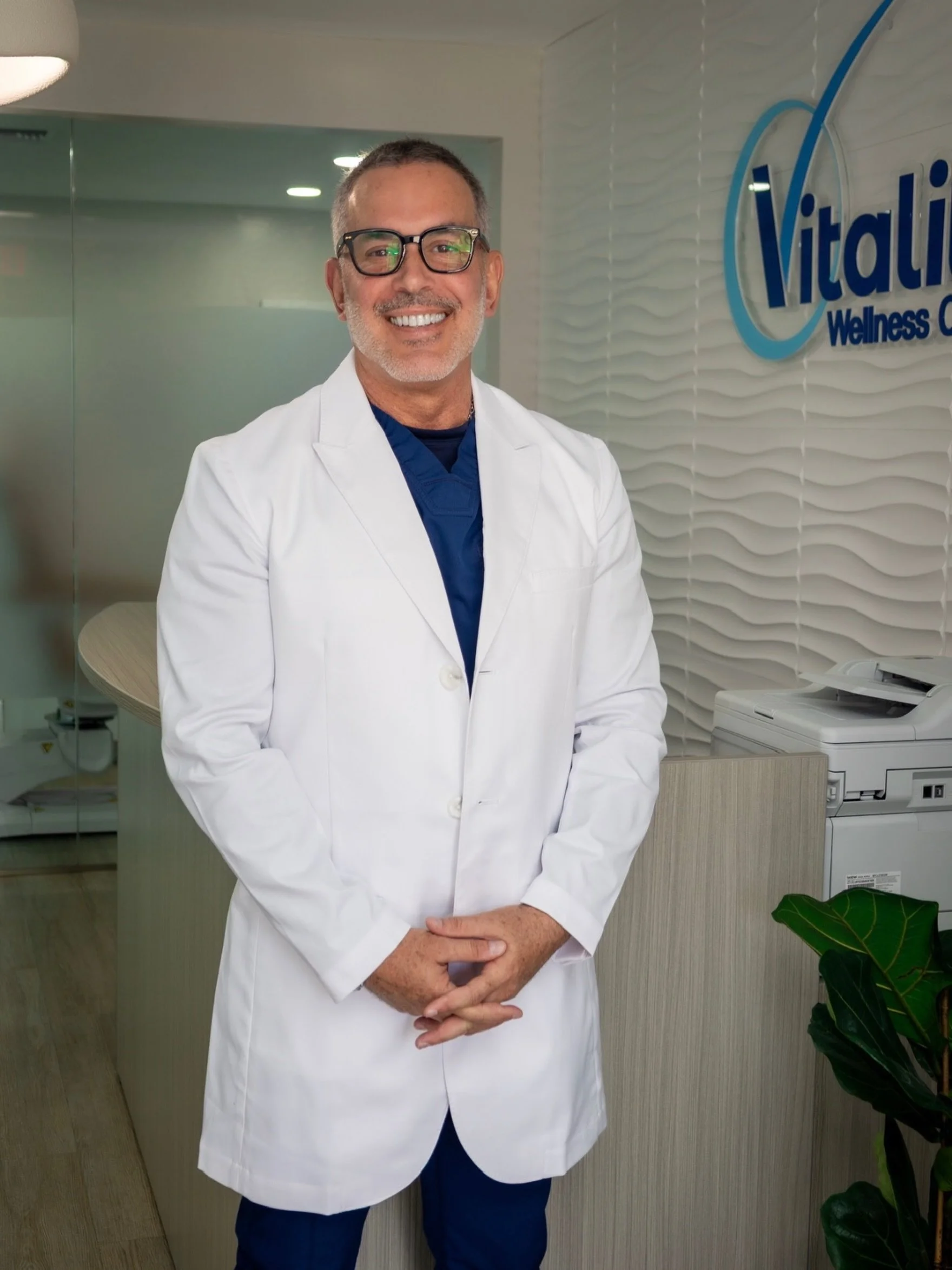 Happy birthday Dr.Che 🎉 el coraz&oacute;n y la visi&oacute;n detr&aacute;s de Vitalit&eacute; Wellness Center est&aacute; de cumplea&ntilde;os hoy! 💙

Gracias por transformar vidas con pasi&oacute;n, dedicaci&oacute;n y un genuino compromiso con el
