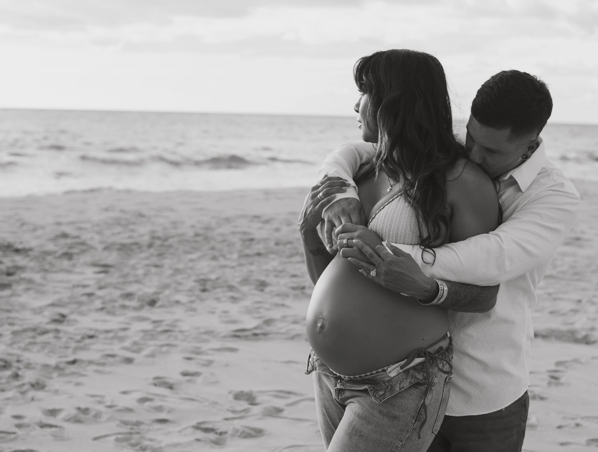 hawaii-candid-maternity-photographer4.jpg