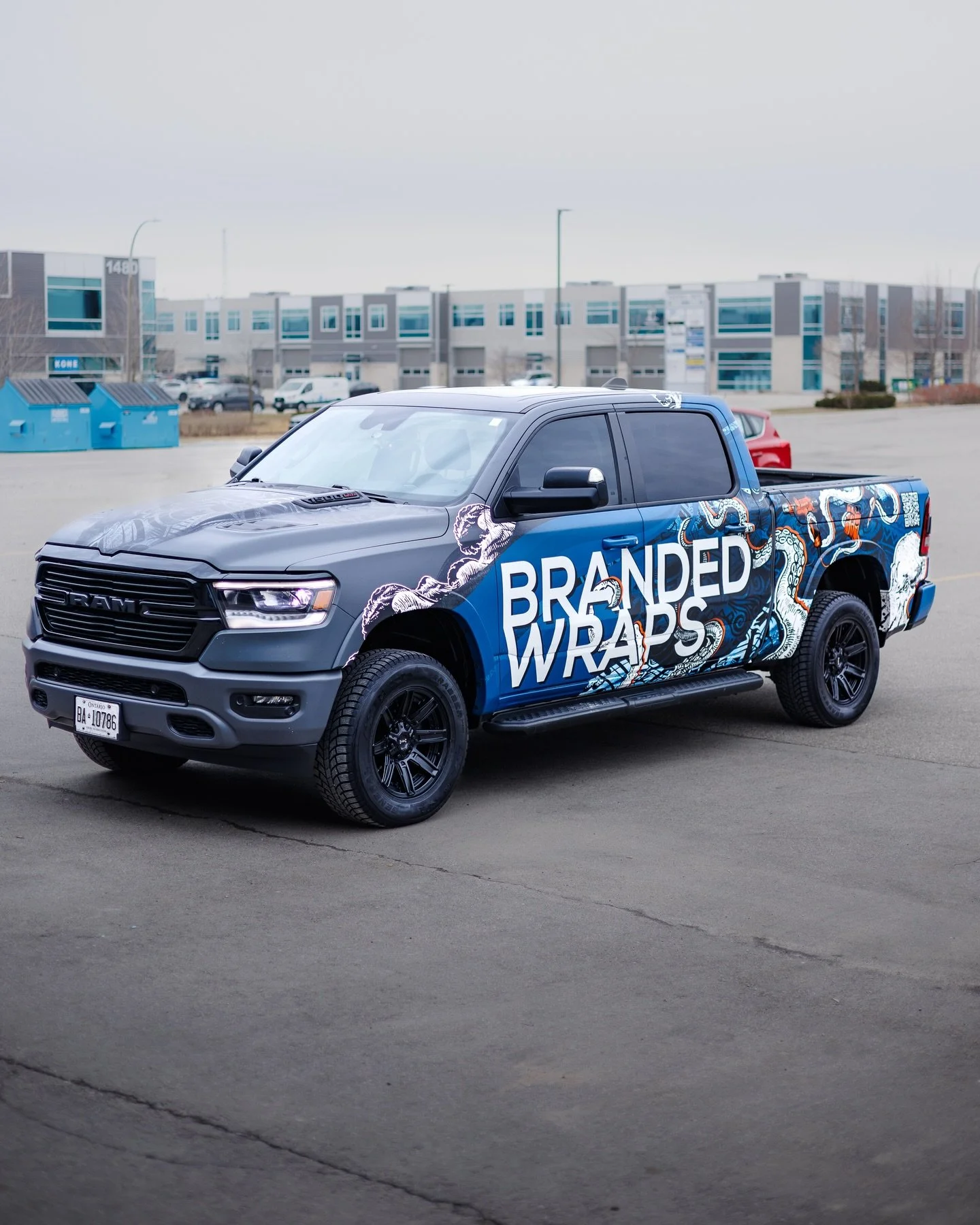 Complete Restoration done for the @brandedwraps truck!

Time to book yours 🫵🏻🧼

#cardetailing #mobiledetailing #hamilton #trucks #ramtrucks