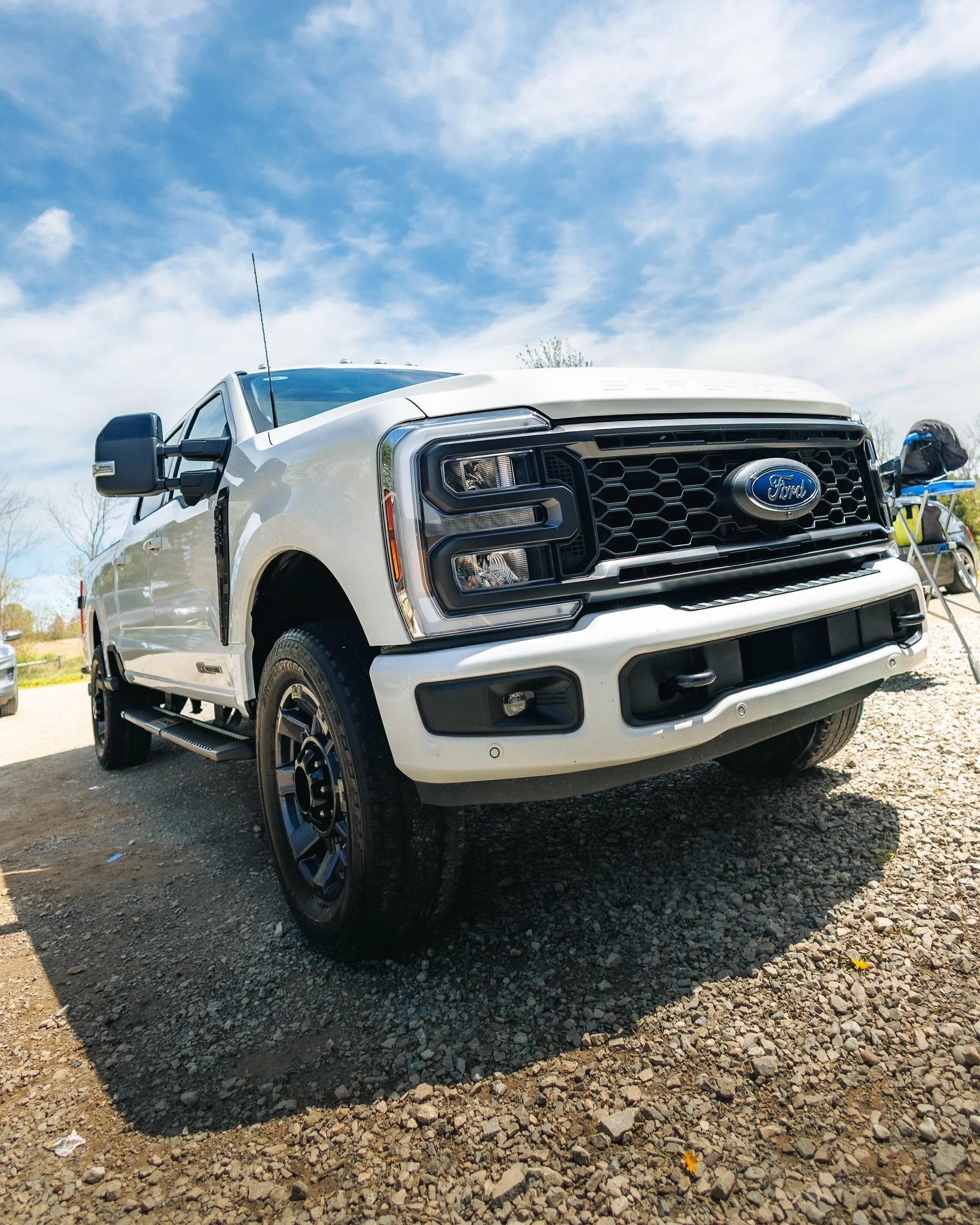 This work truck got a well deserved detail 🧼

#fordtrucks #detailing #motiondetailing #ford