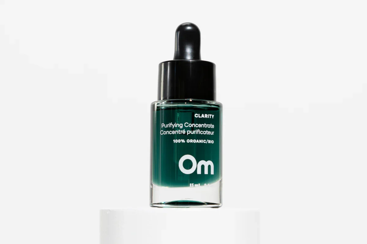 om-clarity-purifying-concentrate-brees-brow-lounge-chilliwack.webp